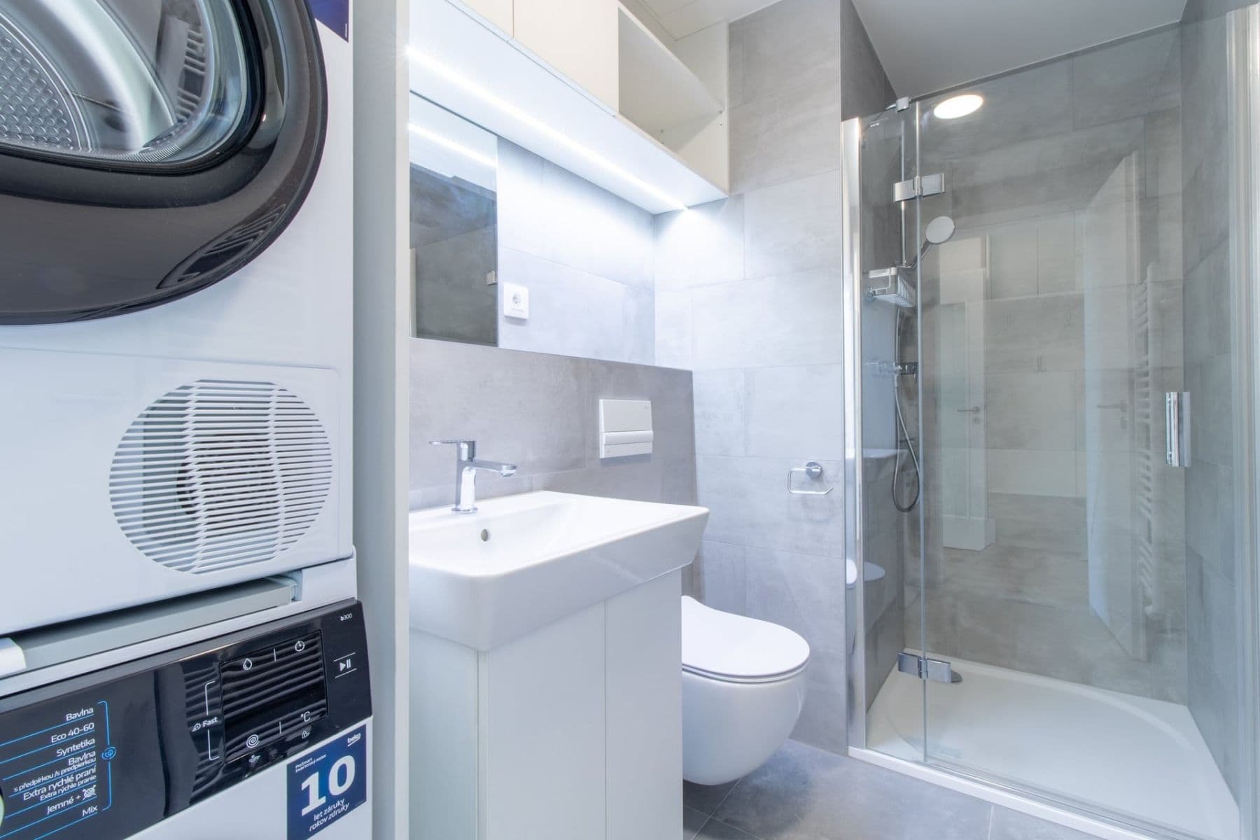 Pronájem bytu 2+kk 37 m², Arnošta Valenty, Praha, Praha Pronájem bytu 2+kk 37 m², Arnošta Valenty, Praha, Praha