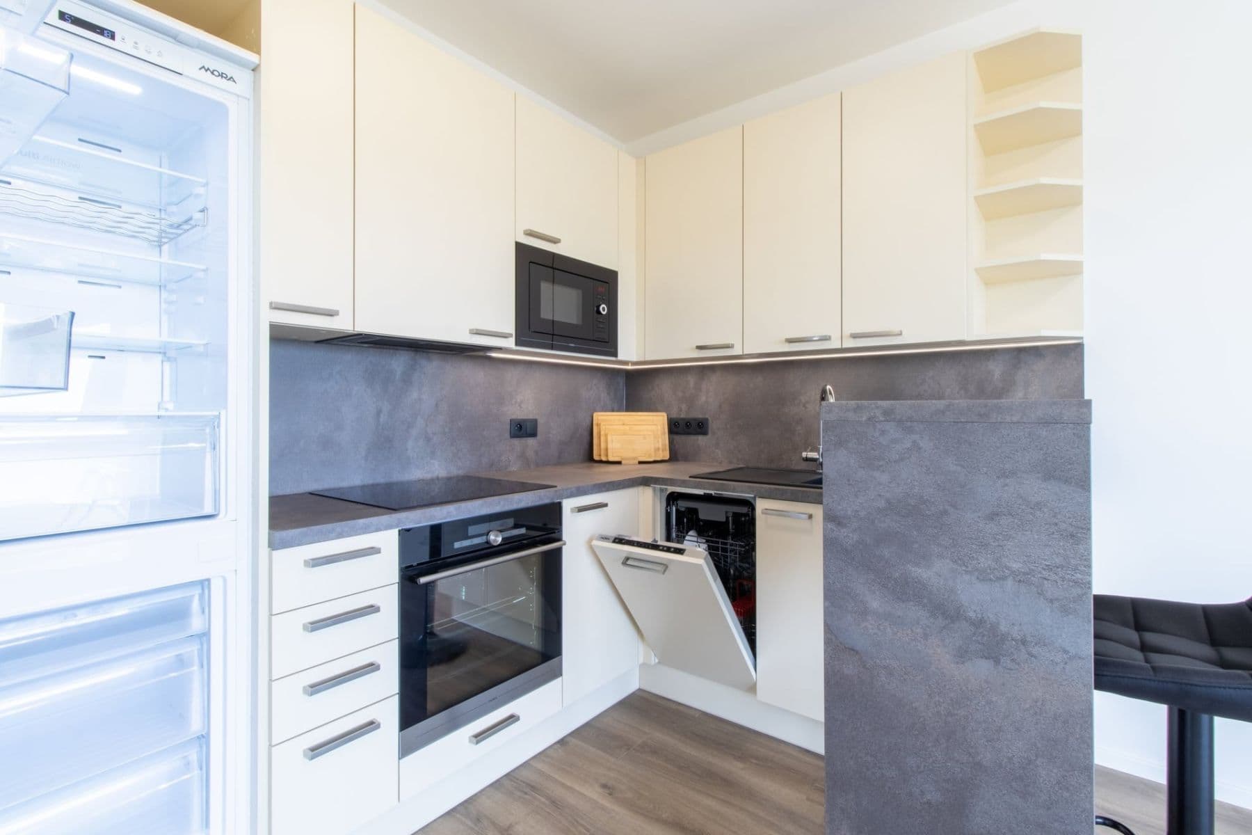 Pronájem bytu 2+kk 37 m², Arnošta Valenty, Praha, Praha Pronájem bytu 2+kk 37 m², Arnošta Valenty, Praha, Praha