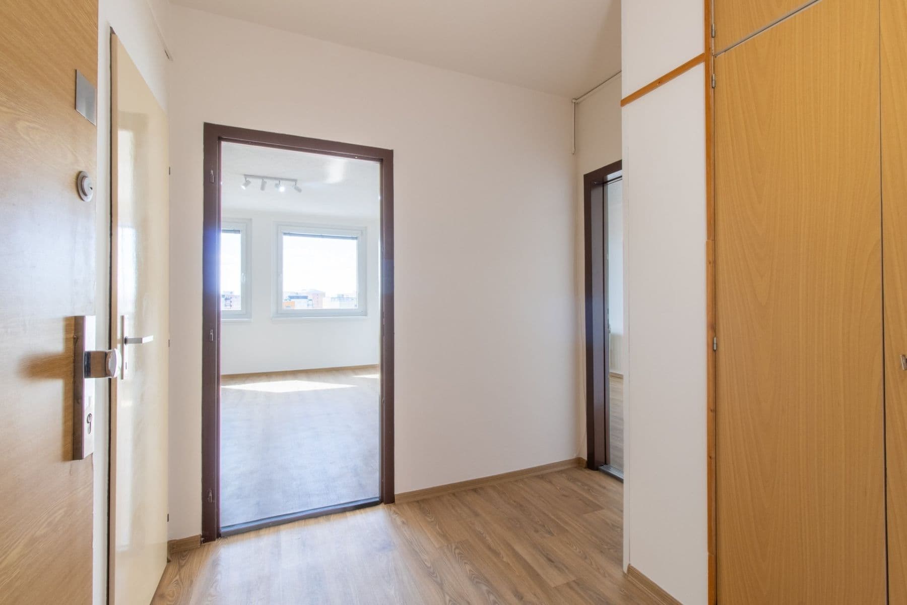 Pronájem bytu 2+kk 45 m², Generála Janouška, Praha, Praha Pronájem bytu 2+kk 45 m², Generála Janouška, Praha, Praha