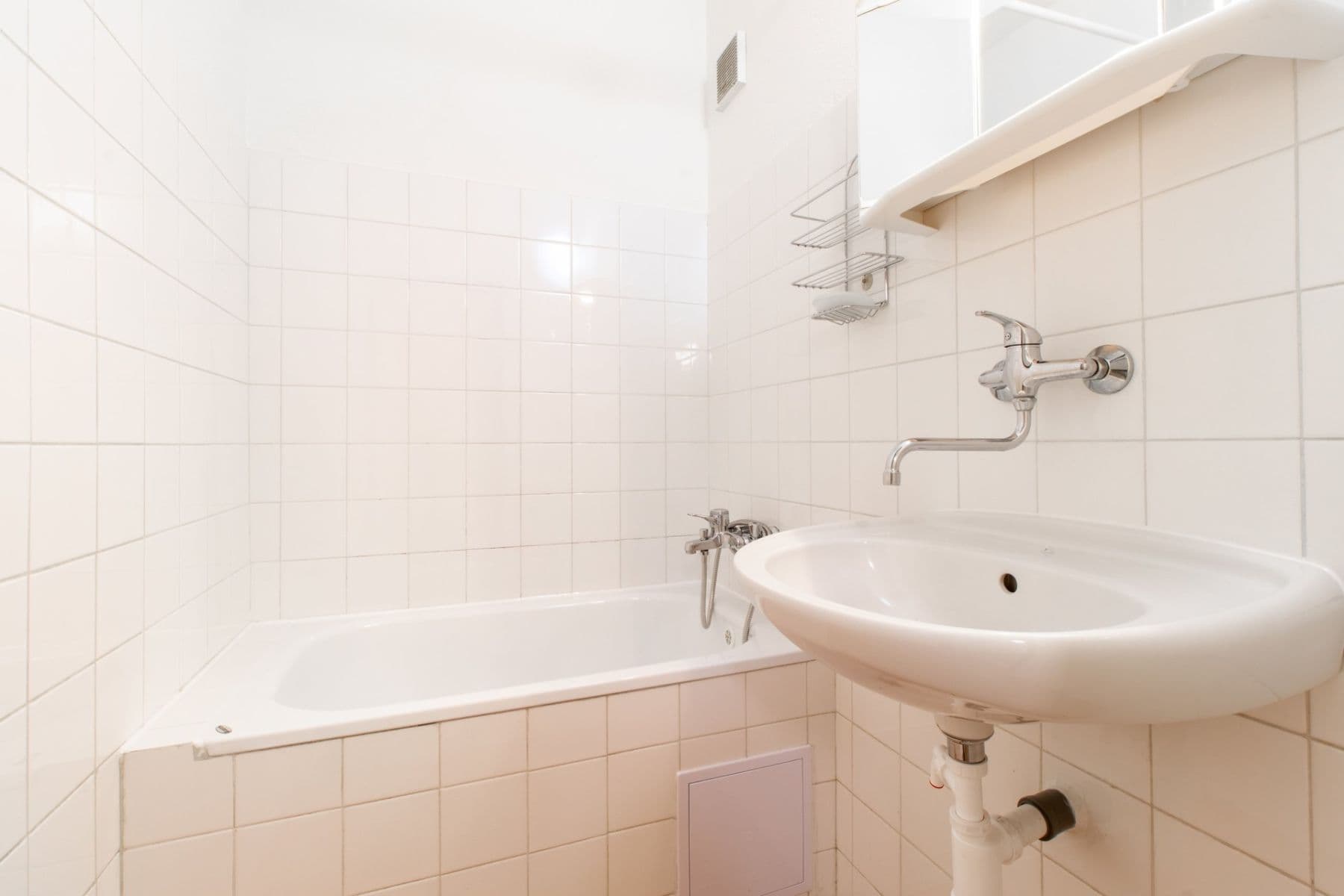Pronájem bytu 2+kk 45 m², Generála Janouška, Praha, Praha Pronájem bytu 2+kk 45 m², Generála Janouška, Praha, Praha