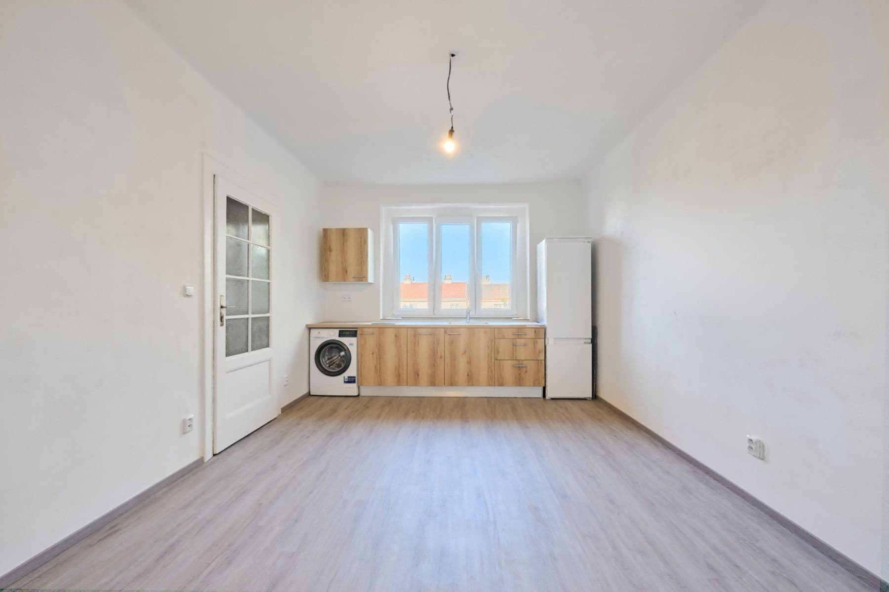 Pronájem bytu 1+kk 30 m², Viklefova, Praha, Praha Pronájem bytu 1+kk 30 m², Viklefova, Praha, Praha