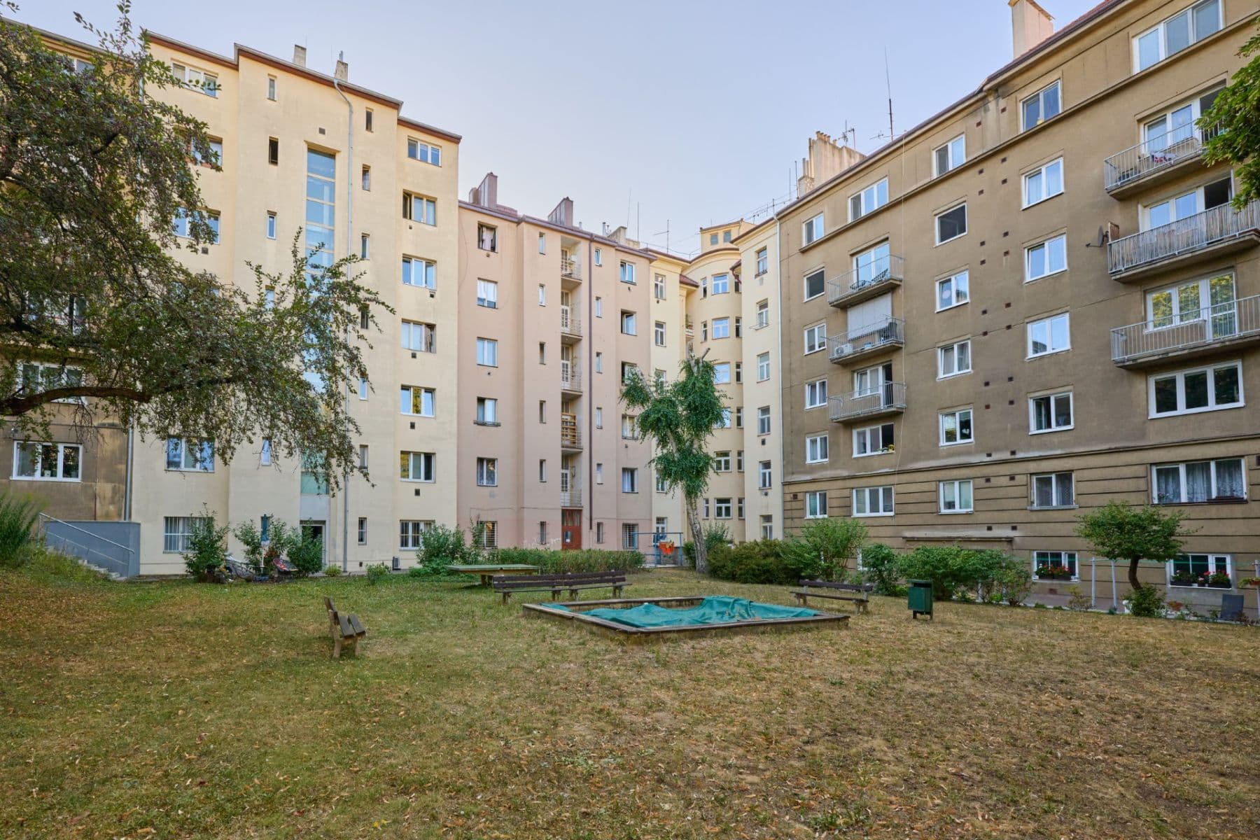 Pronájem bytu 1+kk 30 m², Viklefova, Praha, Praha Pronájem bytu 1+kk 30 m², Viklefova, Praha, Praha