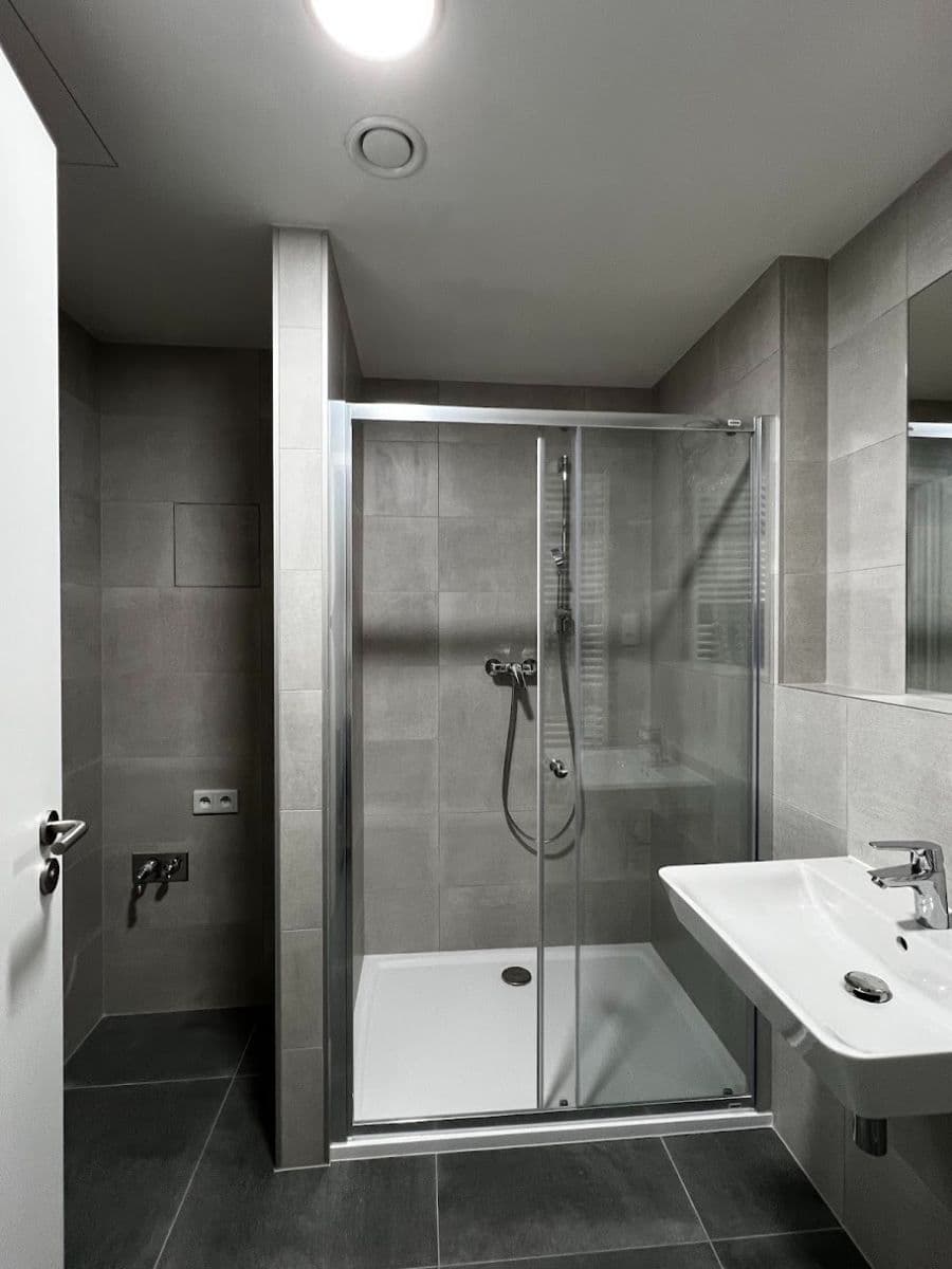 Pronájem bytu 2+kk 45 m², Hodkovická, Praha, Praha Pronájem bytu 2+kk 45 m², Hodkovická, Praha, Praha