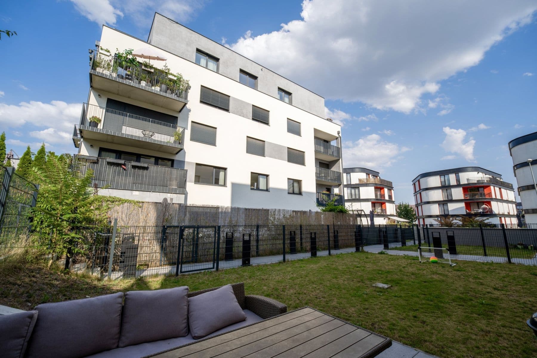 Pronájem bytu 2+kk 73 m², Rixdorfská, Praha, Praha Pronájem bytu 2+kk 73 m², Rixdorfská, Praha, Praha