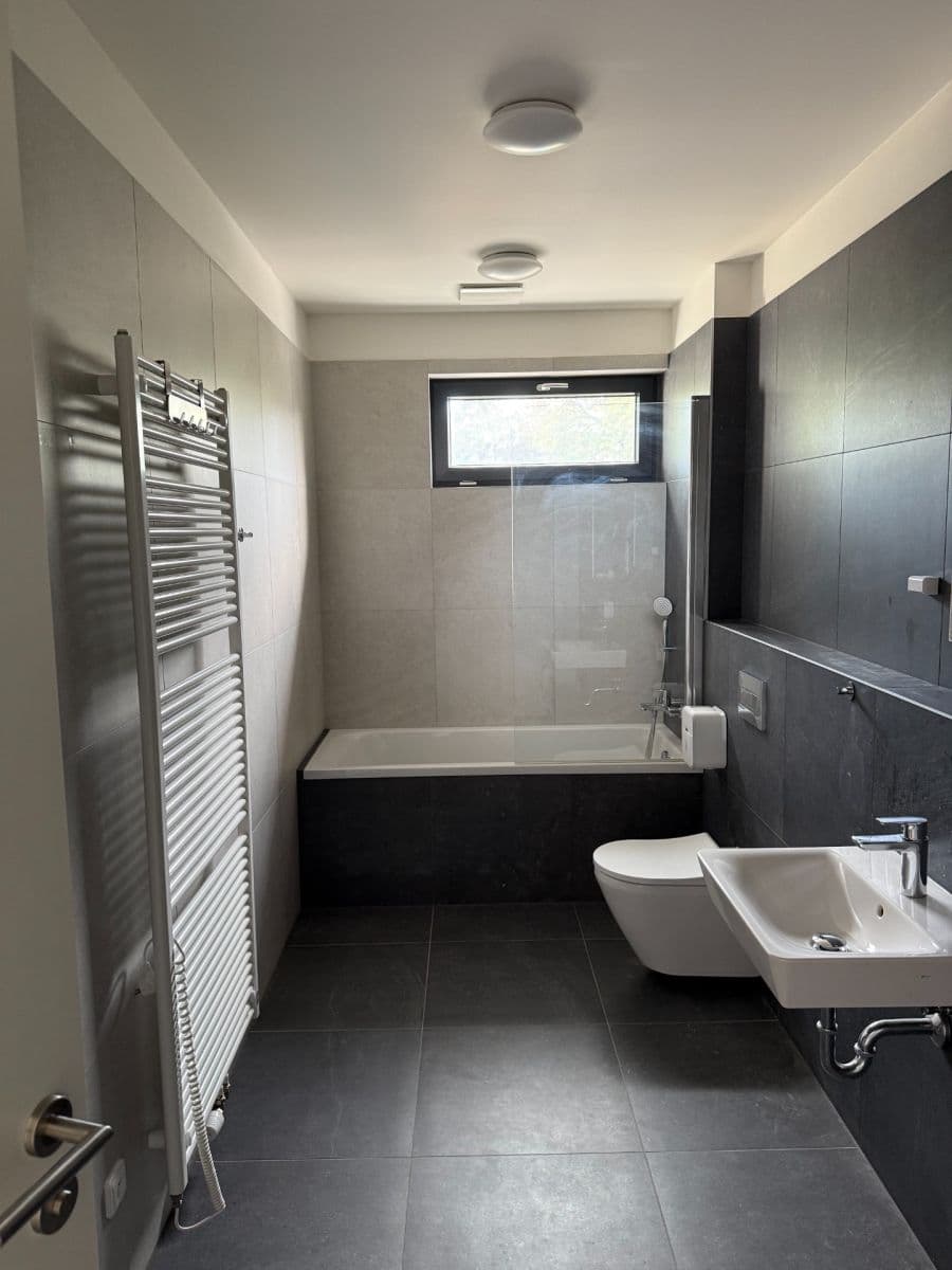 Pronájem bytu 2+kk 56 m², Slaný, Středočeský kraj Pronájem bytu 2+kk 56 m², Slaný, Středočeský kraj