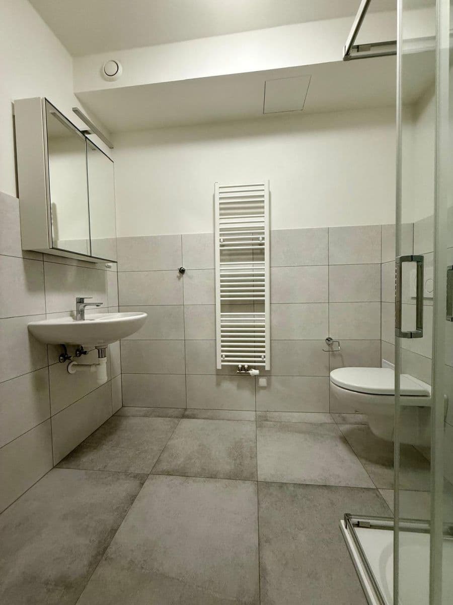 Pronájem bytu 1+kk 34 m², Mochovská, Praha, Praha Pronájem bytu 1+kk 34 m², Mochovská, Praha, Praha