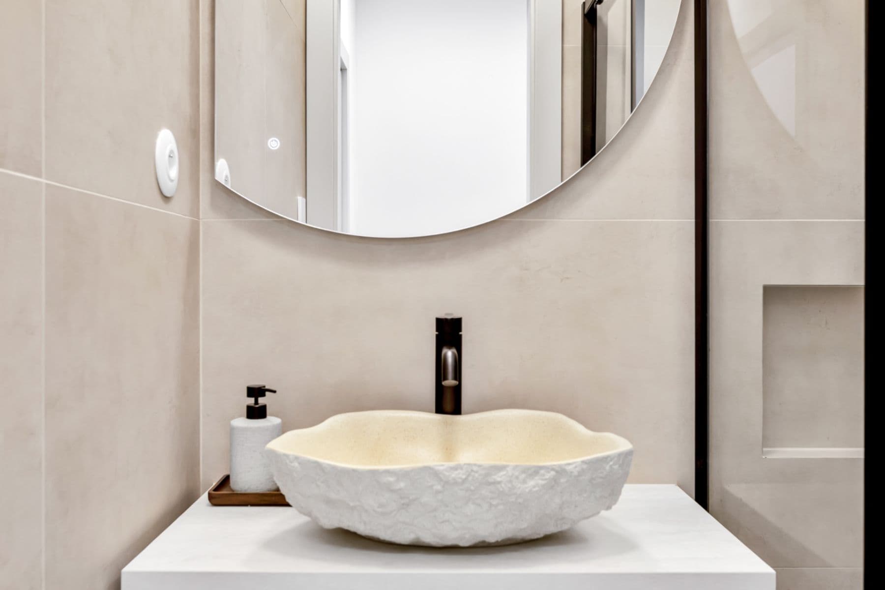 Prodej bytu 1+kk 29 m², Kolbenova, Praha, Praha Prodej bytu 1+kk 29 m², Kolbenova, Praha, Praha