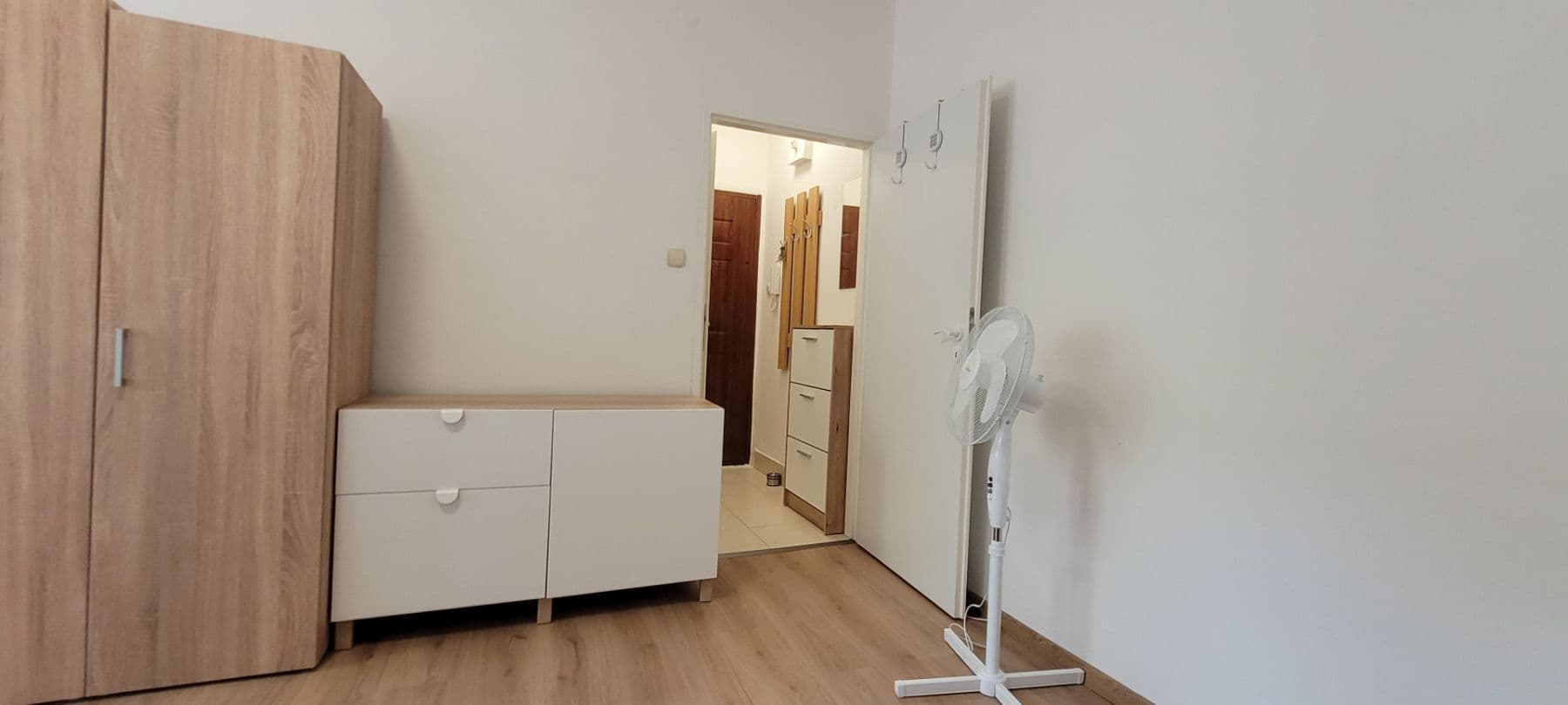 Pronájem bytu Garsoniéra 23 m², Herlianska, Ružinov, Bratislavský kraj Pronájem bytu Garsoniéra 23 m², Herlianska, Ružinov, Bratislavský kraj