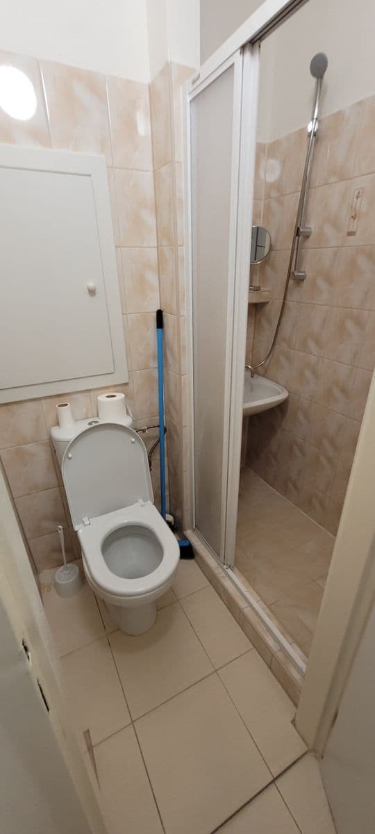 Pronájem bytu Garsoniéra 23 m², Herlianska, Ružinov, Bratislavský kraj Pronájem bytu Garsoniéra 23 m², Herlianska, Ružinov, Bratislavský kraj
