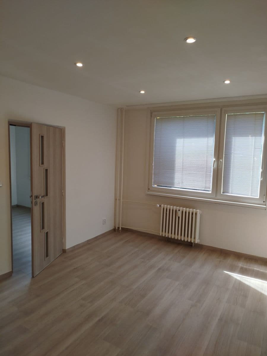 Pronájem bytu 1+1 36 m², Nová, Ústí nad Labem, Ústecký kraj Pronájem bytu 1+1 36 m², Nová, Ústí nad Labem, Ústecký kraj