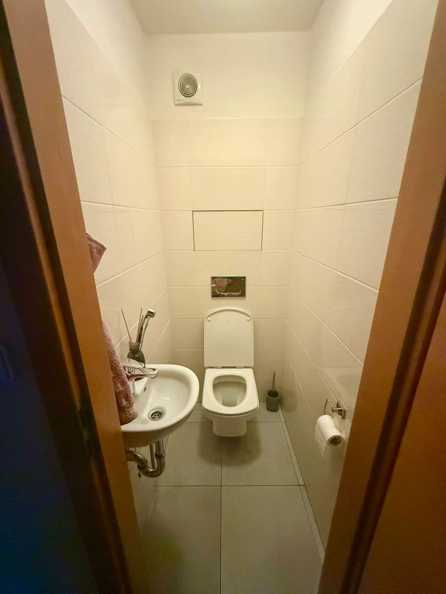 Prodej bytu 3+1 76 m², Podvinný mlýn, Praha, Praha Prodej bytu 3+1 76 m², Podvinný mlýn, Praha, Praha
