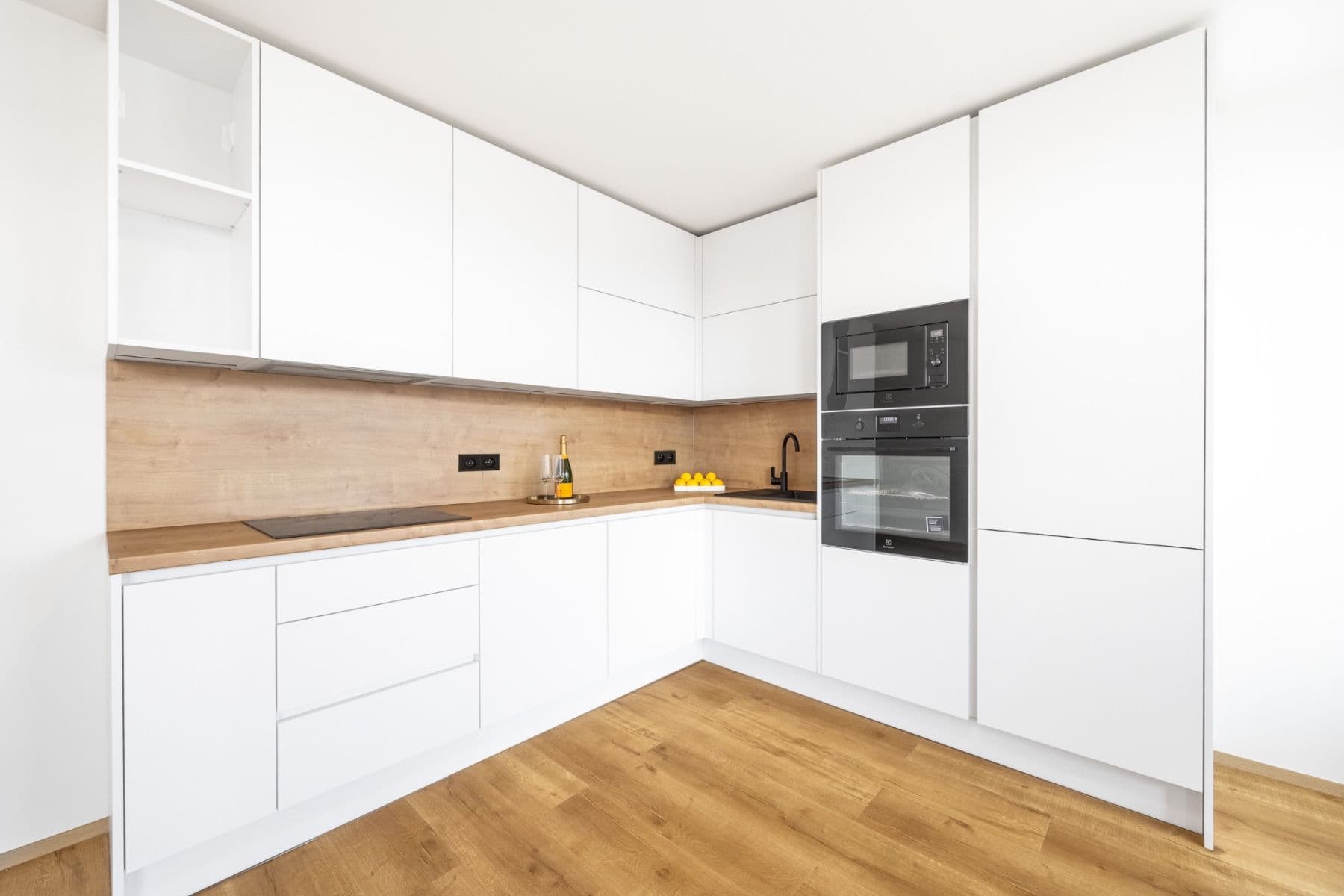 Prodej bytu 3+kk 71 m², Murgašova, Praha, Praha Prodej bytu 3+kk 71 m², Murgašova, Praha, Praha