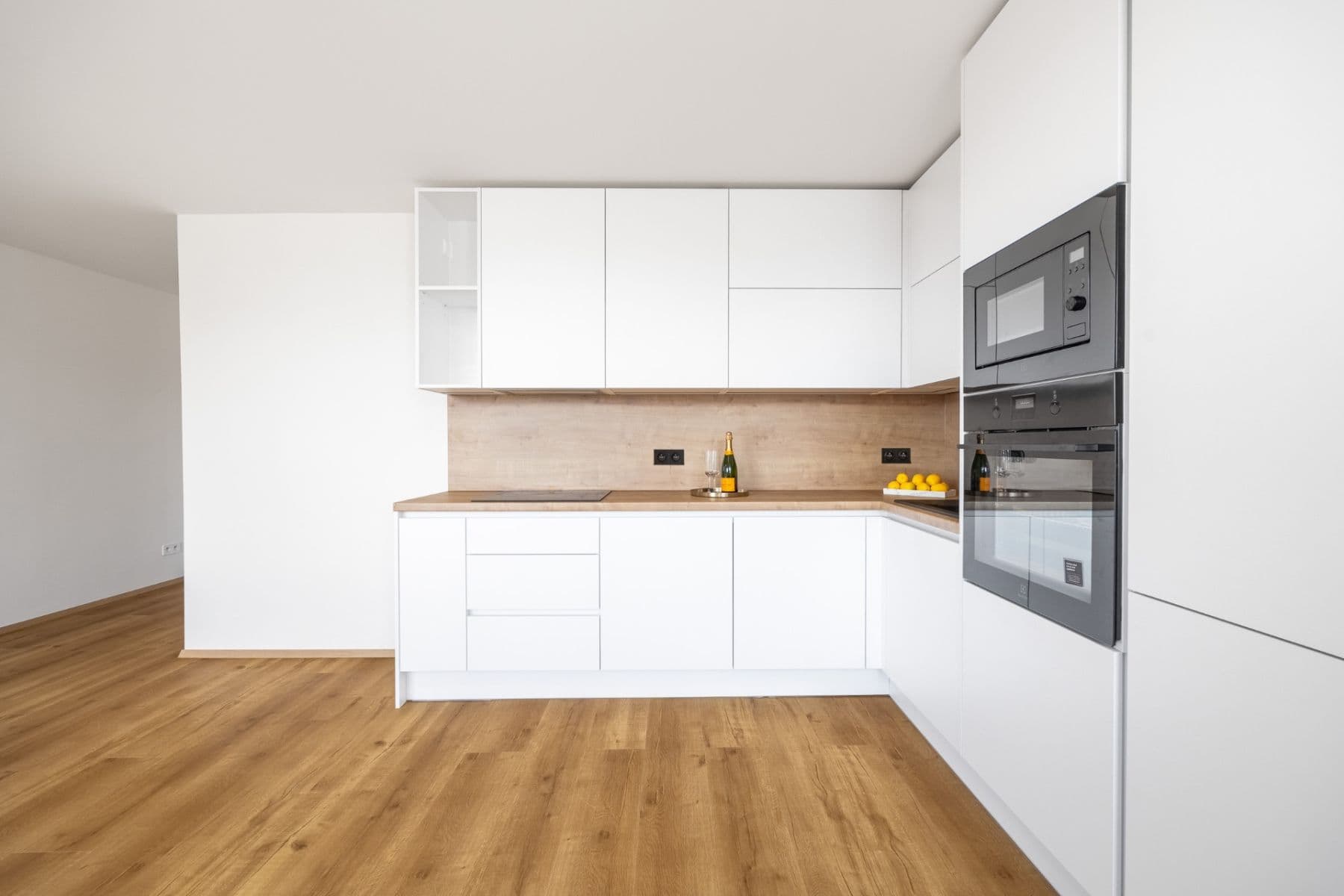 Prodej bytu 3+kk 71 m², Murgašova, Praha, Praha Prodej bytu 3+kk 71 m², Murgašova, Praha, Praha