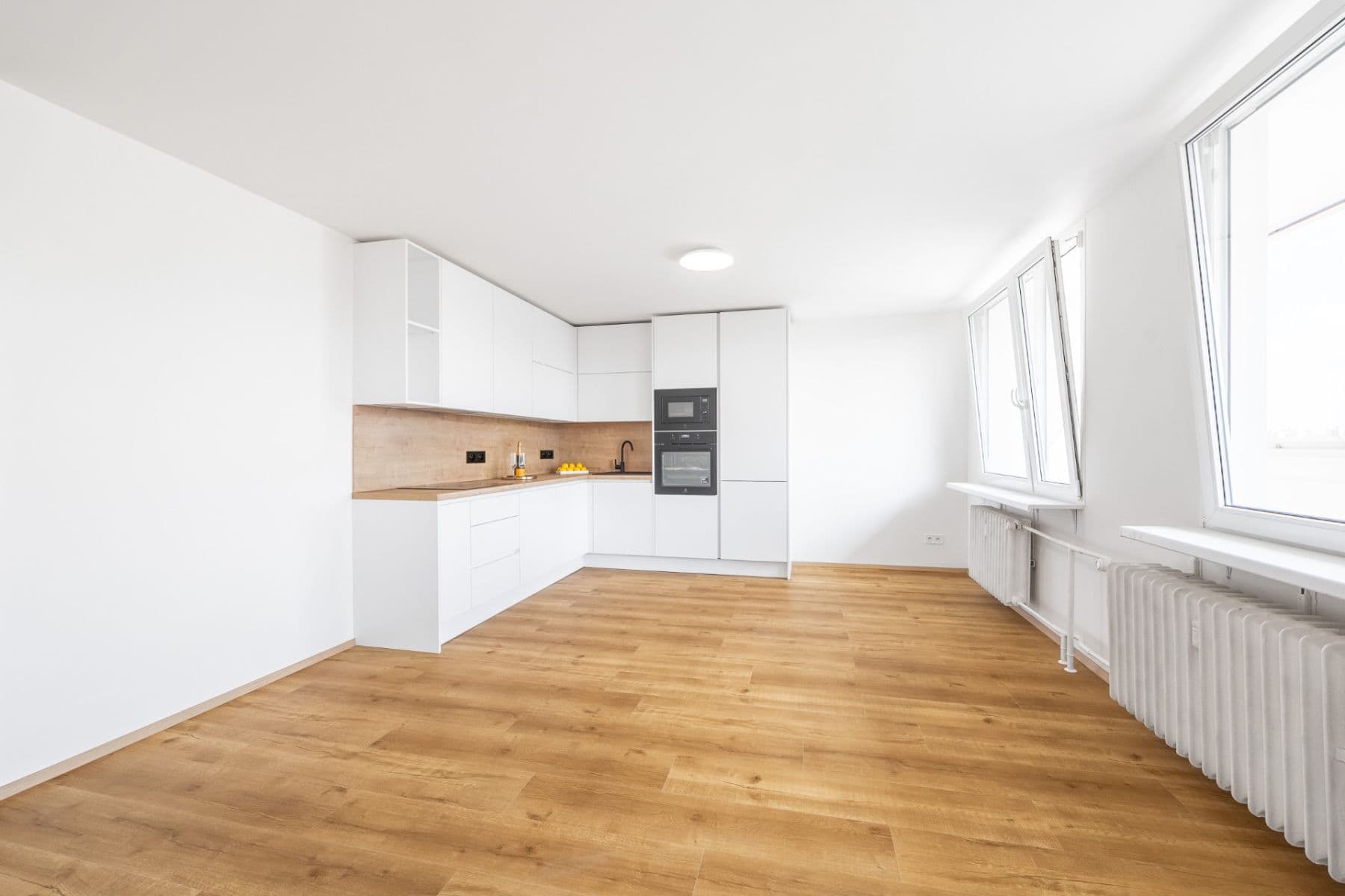 Prodej bytu 3+kk 71 m², Murgašova, Praha, Praha Prodej bytu 3+kk 71 m², Murgašova, Praha, Praha