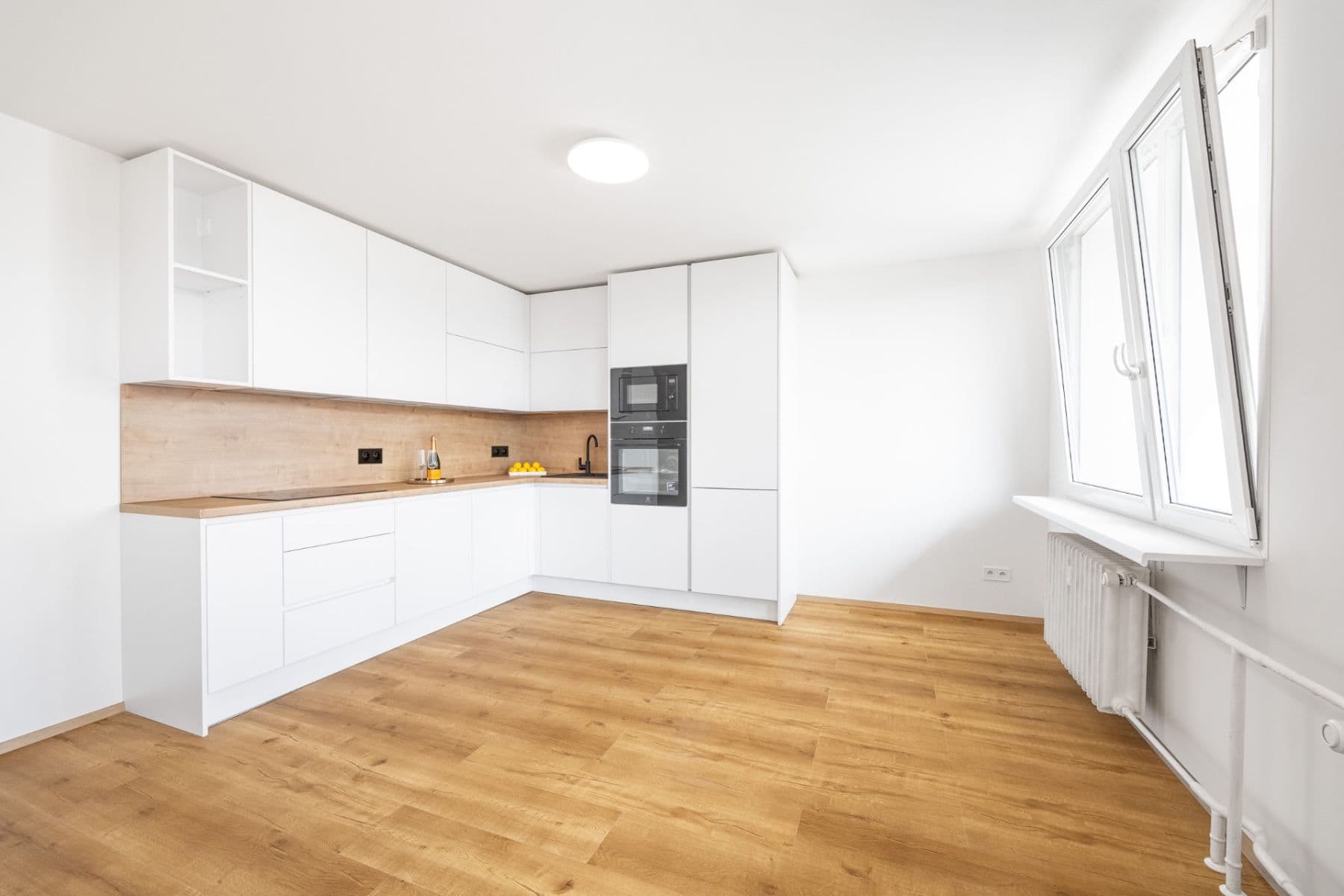 Prodej bytu 3+kk 71 m², Murgašova, Praha, Praha Prodej bytu 3+kk 71 m², Murgašova, Praha, Praha