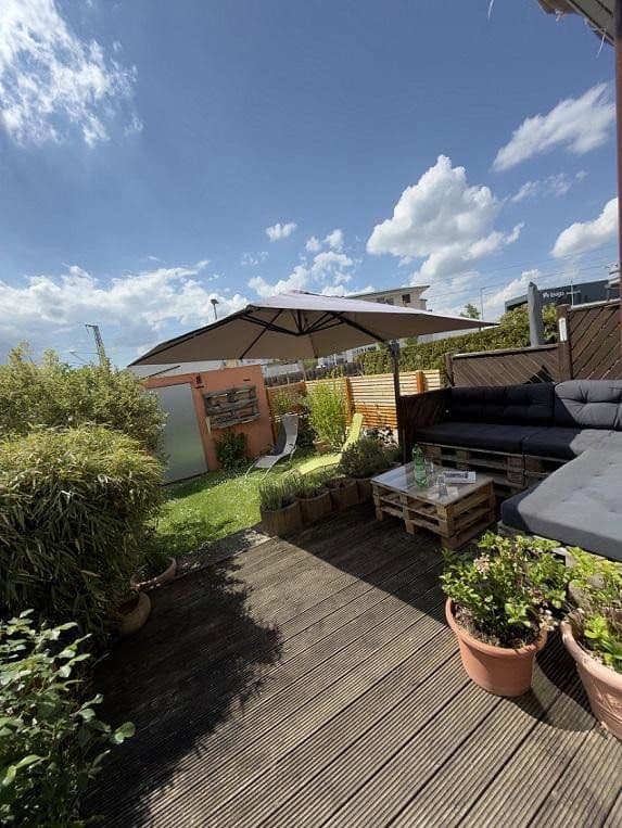 Prodej domu 131 m², pozemek 137 m², Holzgerlingen, Bádensko-Württembersko Prodej domu 131 m², pozemek 137 m², Holzgerlingen, Bádensko-Württembersko