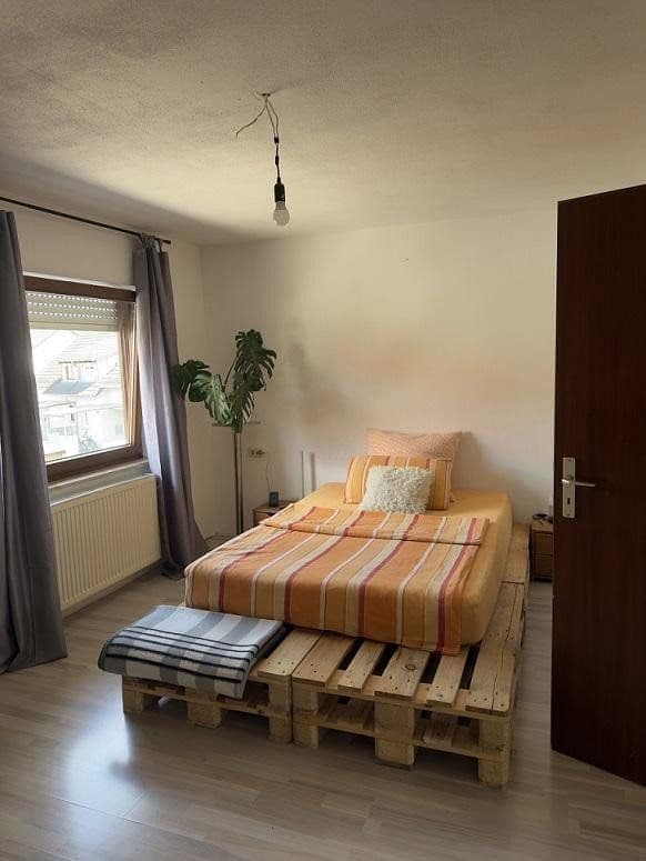 Prodej domu 131 m², pozemek 137 m², Holzgerlingen, Bádensko-Württembersko Prodej domu 131 m², pozemek 137 m², Holzgerlingen, Bádensko-Württembersko