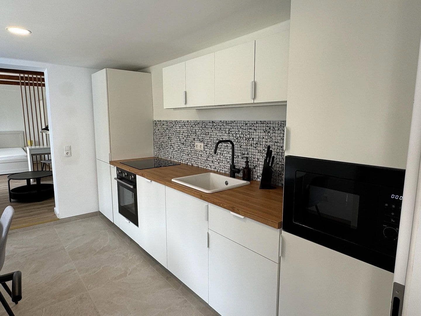 Pronájem bytu 1+1 45 m², Dresden, Sasko Pronájem bytu 1+1 45 m², Dresden, Sasko