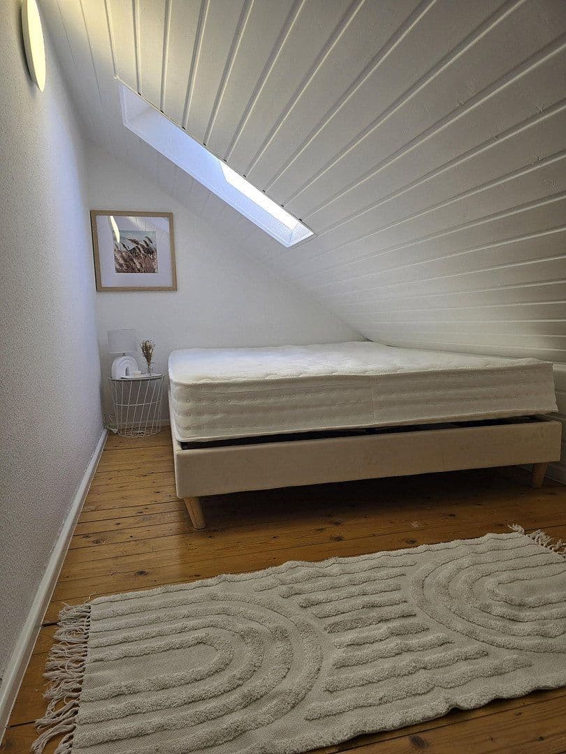 Pronájem bytu 1+1 40 m², Kornblumenstraße 6, Öhringen, Bádensko-Württembersko Pronájem bytu 1+1 40 m², Kornblumenstraße 6, Öhringen, Bádensko-Württembersko