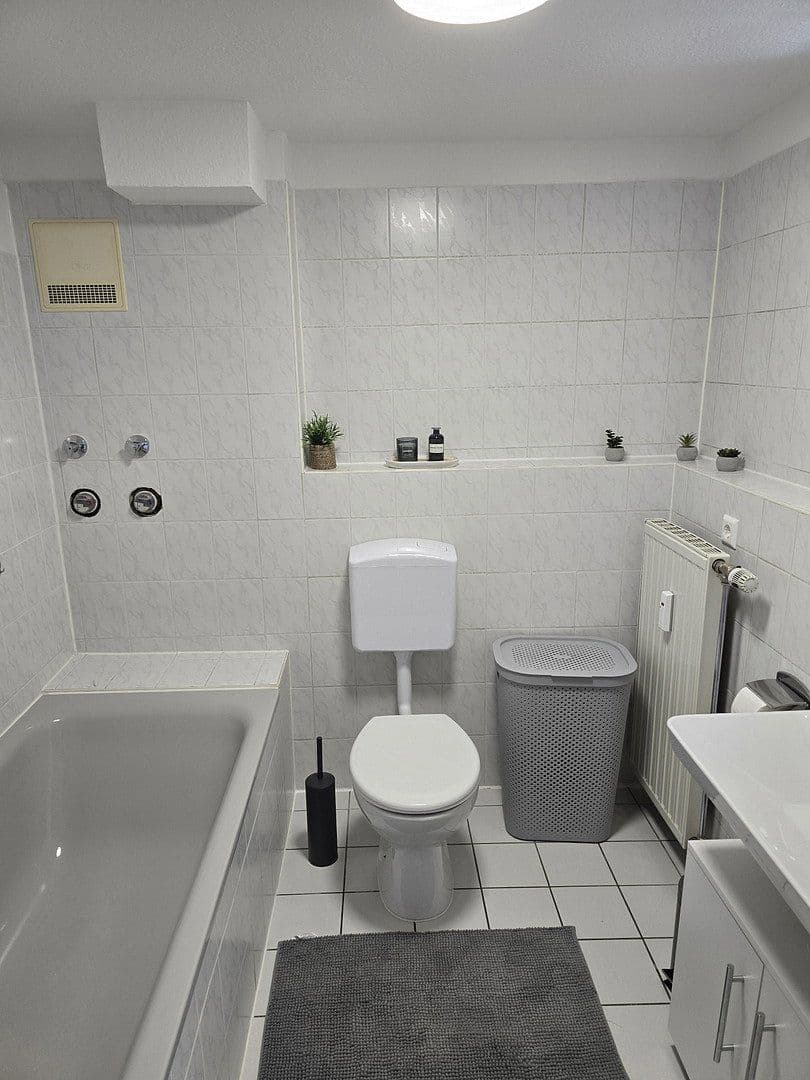 Pronájem bytu 1+1 40 m², Kornblumenstraße 6, Öhringen, Bádensko-Württembersko Pronájem bytu 1+1 40 m², Kornblumenstraße 6, Öhringen, Bádensko-Württembersko