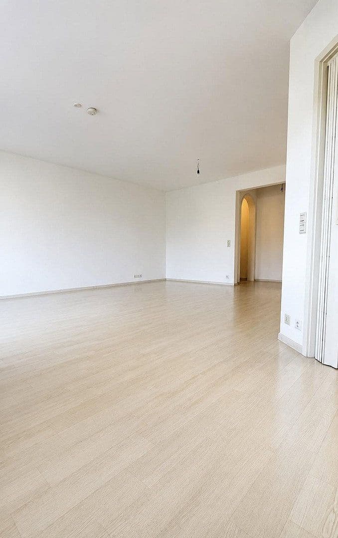Prodej bytu 3+kk 85 m², Bahnhofstraße, Schwaikheim, Bádensko-Württembersko Prodej bytu 3+kk 85 m², Bahnhofstraße, Schwaikheim, Bádensko-Württembersko