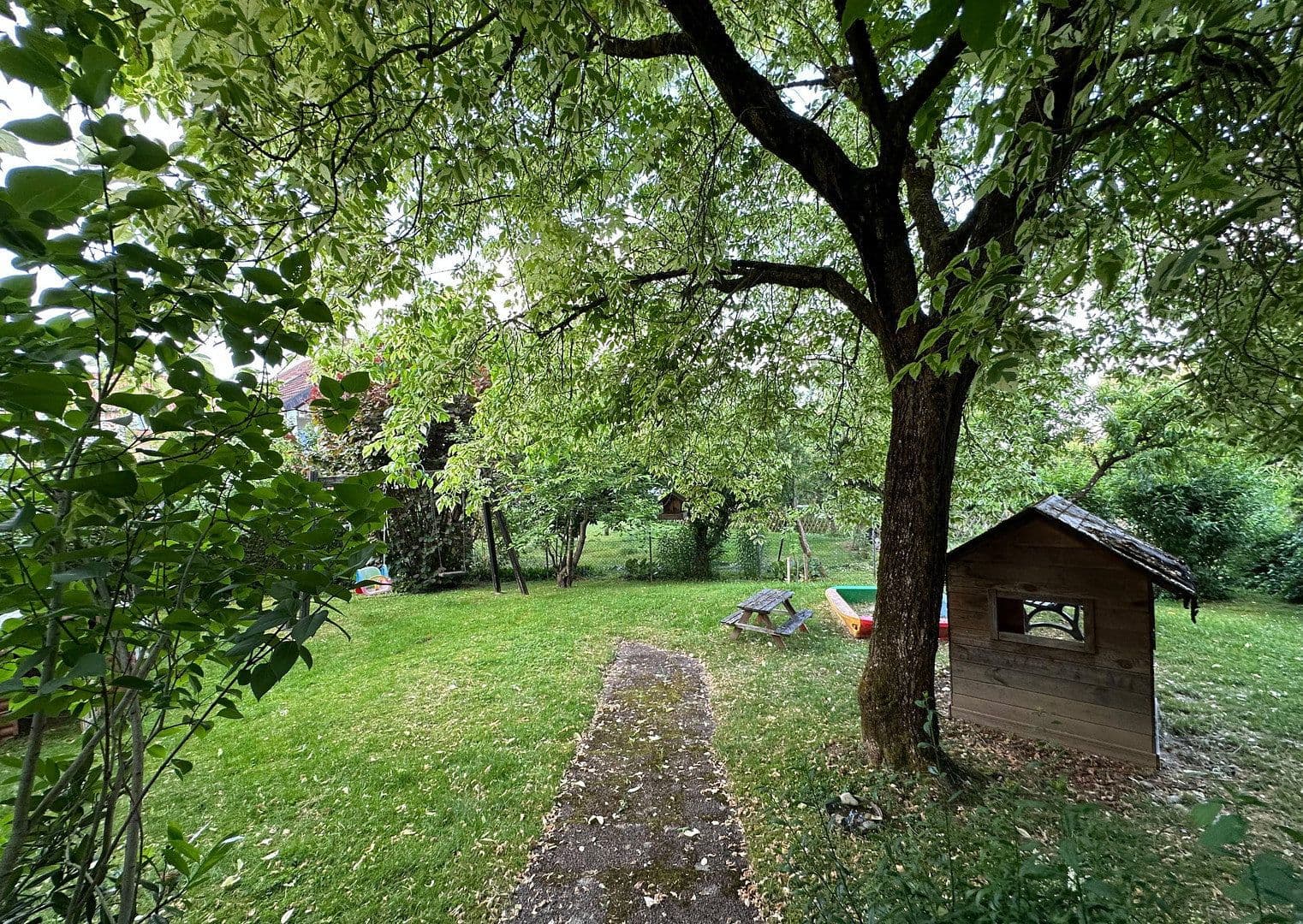 Prodej bytu 3+kk 85 m², Bahnhofstraße, Schwaikheim, Bádensko-Württembersko Prodej bytu 3+kk 85 m², Bahnhofstraße, Schwaikheim, Bádensko-Württembersko