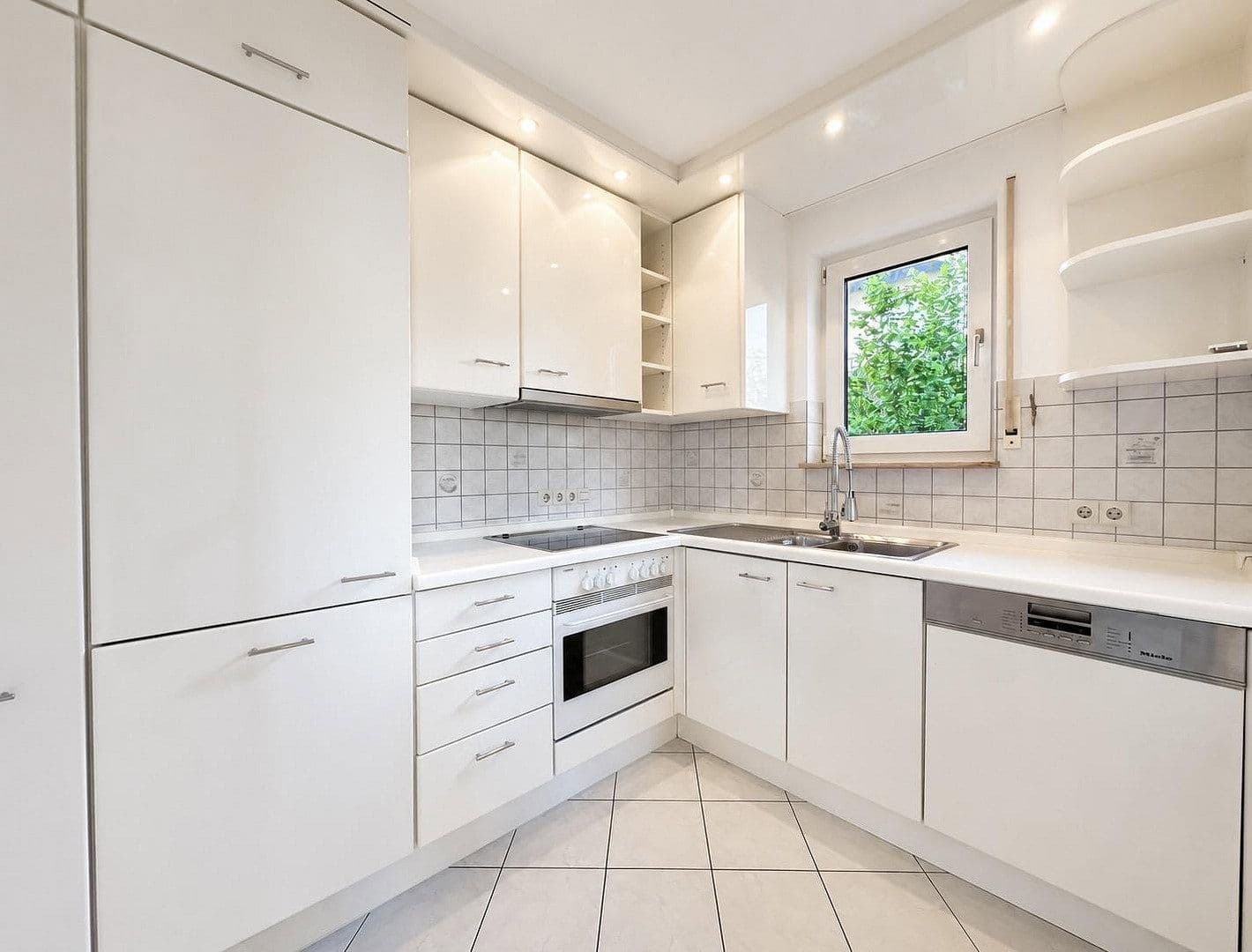Prodej bytu 3+kk 85 m², Bahnhofstraße, Schwaikheim, Bádensko-Württembersko Prodej bytu 3+kk 85 m², Bahnhofstraße, Schwaikheim, Bádensko-Württembersko