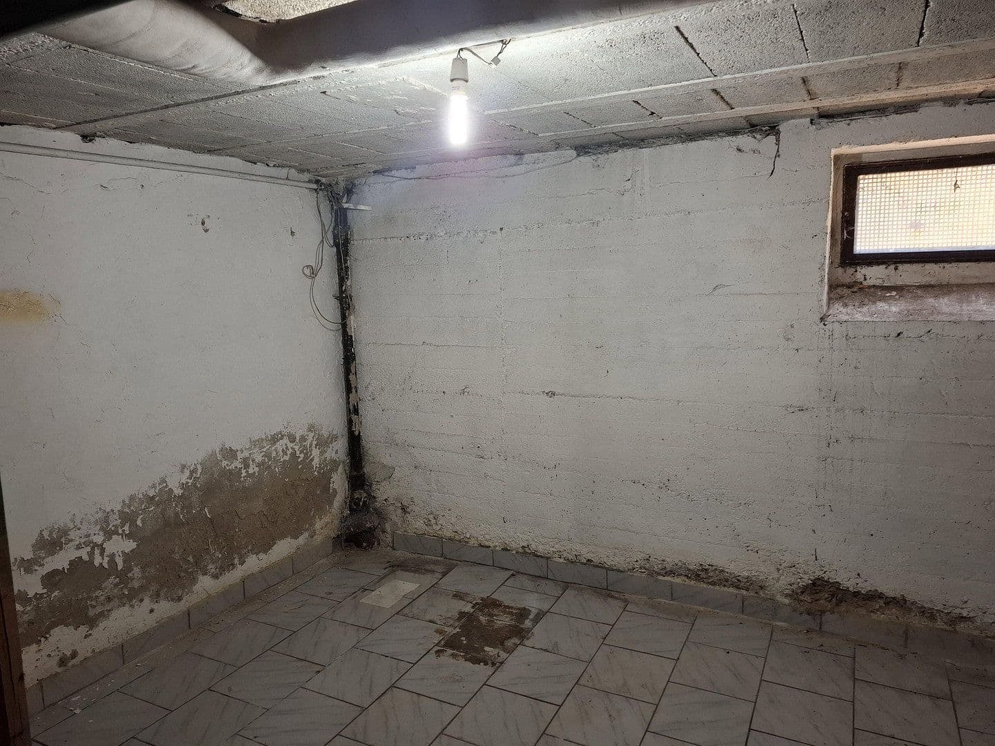 Prodej domu 170 m², pozemek 564 m², Eppelheim, Bádensko-Württembersko Prodej domu 170 m², pozemek 564 m², Eppelheim, Bádensko-Württembersko