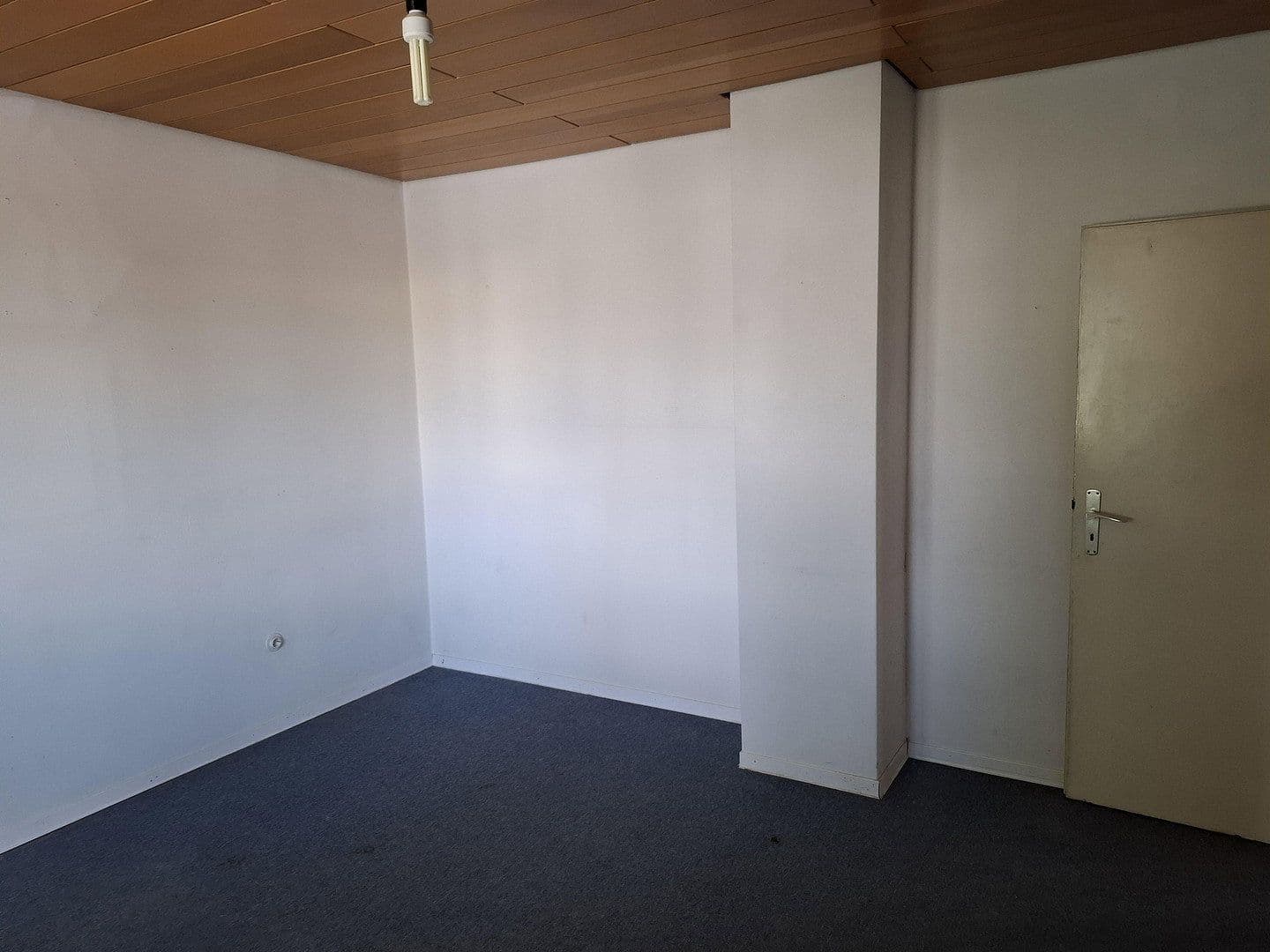 Prodej domu 170 m², pozemek 564 m², Eppelheim, Bádensko-Württembersko Prodej domu 170 m², pozemek 564 m², Eppelheim, Bádensko-Württembersko