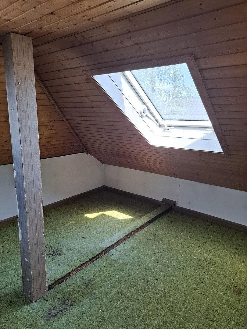 Prodej domu 170 m², pozemek 564 m², Eppelheim, Bádensko-Württembersko Prodej domu 170 m², pozemek 564 m², Eppelheim, Bádensko-Württembersko