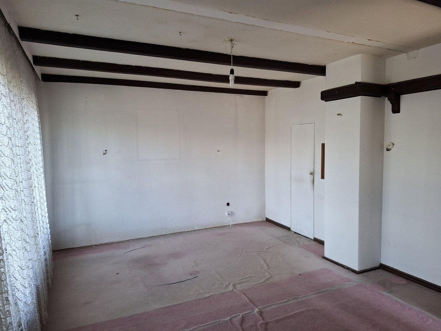 Prodej domu 170 m², pozemek 564 m², Eppelheim, Bádensko-Württembersko Prodej domu 170 m², pozemek 564 m², Eppelheim, Bádensko-Württembersko