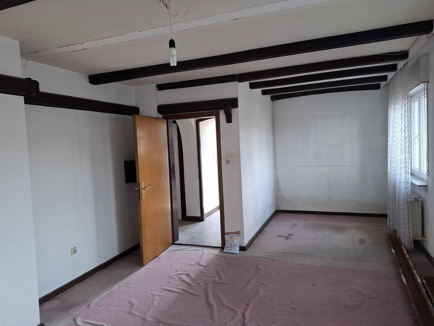 Prodej domu 170 m², pozemek 564 m², Eppelheim, Bádensko-Württembersko Prodej domu 170 m², pozemek 564 m², Eppelheim, Bádensko-Württembersko