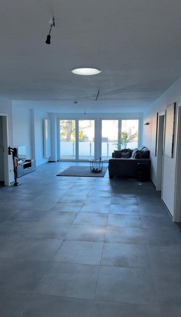 Pronájem bytu 3+1 136 m², Maubisstraße 26, Kaarst, Severní Porýní-Vestfálsko Pronájem bytu 3+1 136 m², Maubisstraße 26, Kaarst, Severní Porýní-Vestfálsko