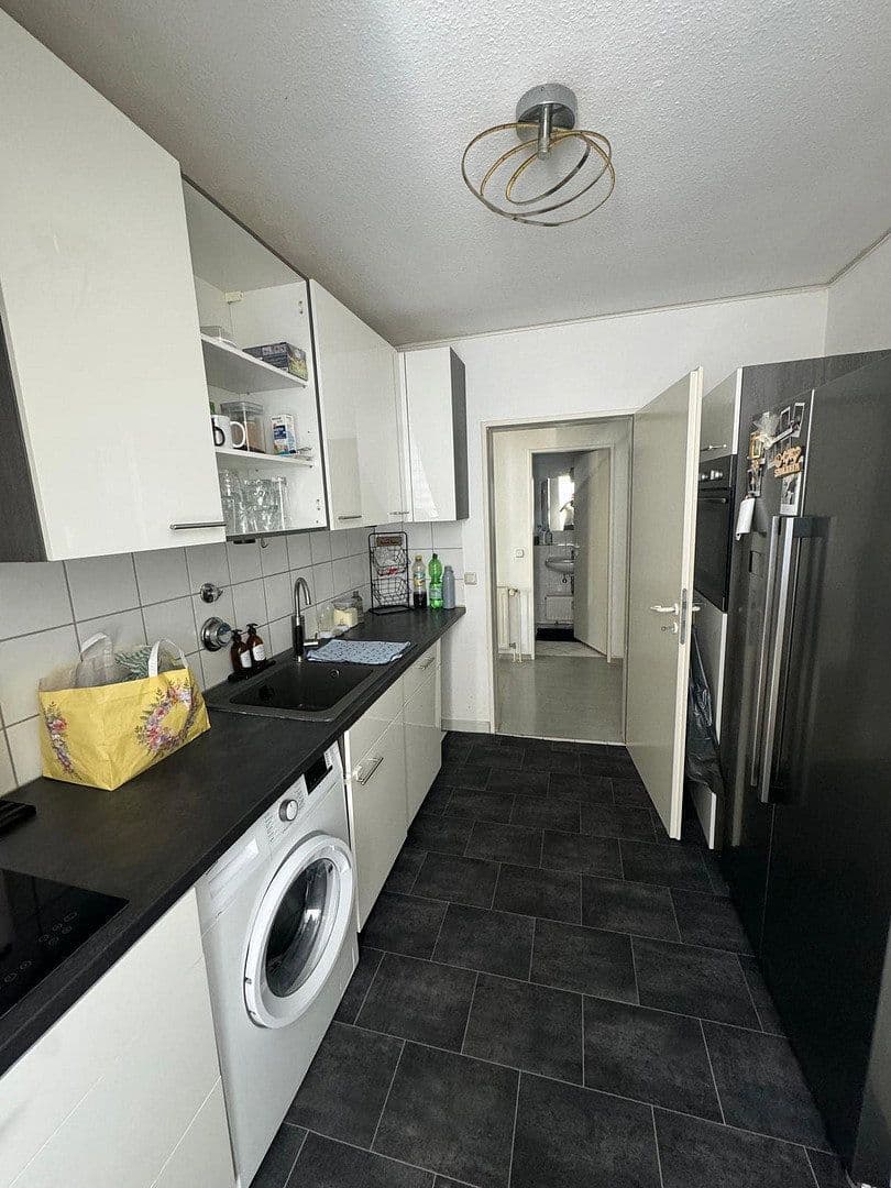 Pronájem bytu 3+kk 87 m², Berliner Straße 55, Niederkassel, Severní Porýní-Vestfálsko Pronájem bytu 3+kk 87 m², Berliner Straße 55, Niederkassel, Severní Porýní-Vestfálsko
