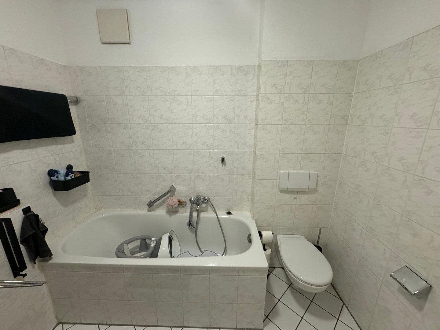 Pronájem bytu 3+kk 87 m², Berliner Straße 55, Niederkassel, Severní Porýní-Vestfálsko Pronájem bytu 3+kk 87 m², Berliner Straße 55, Niederkassel, Severní Porýní-Vestfálsko