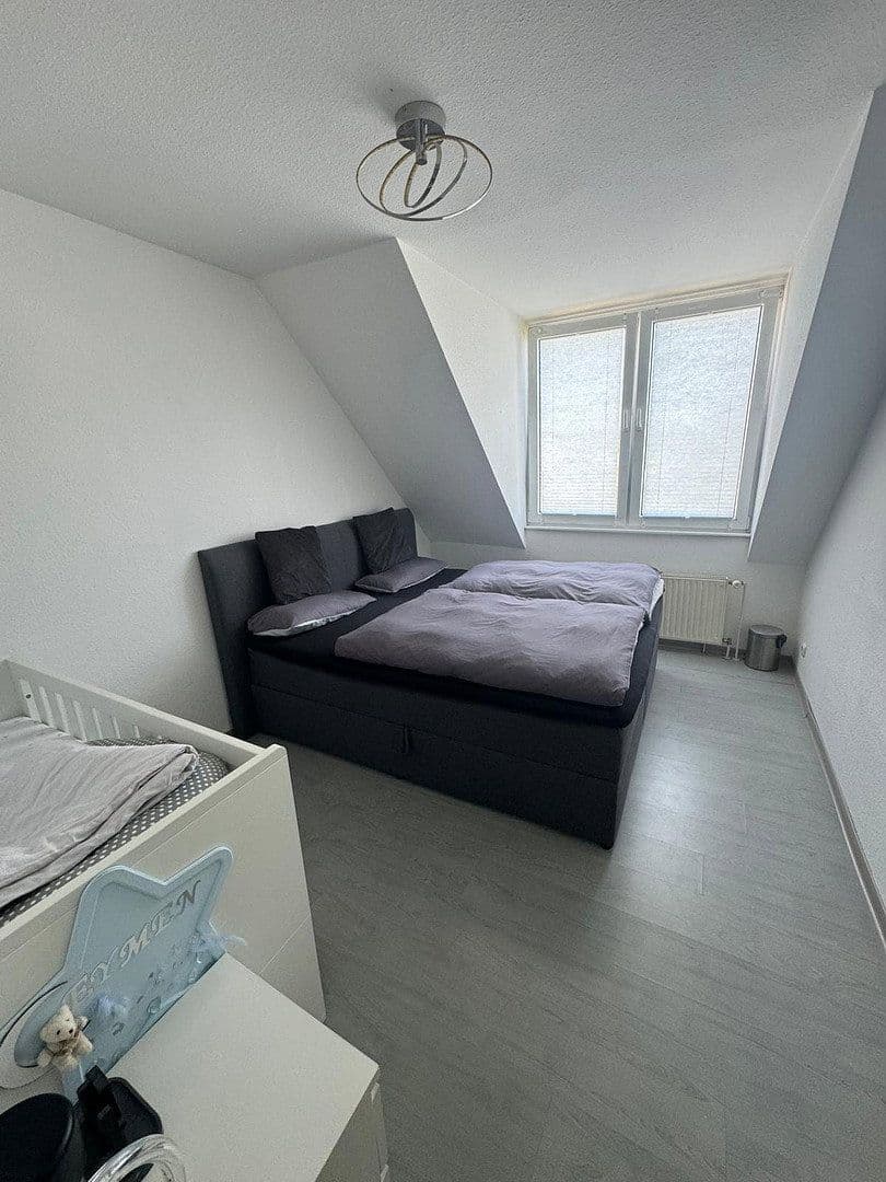 Pronájem bytu 3+kk 87 m², Berliner Straße 55, Niederkassel, Severní Porýní-Vestfálsko Pronájem bytu 3+kk 87 m², Berliner Straße 55, Niederkassel, Severní Porýní-Vestfálsko