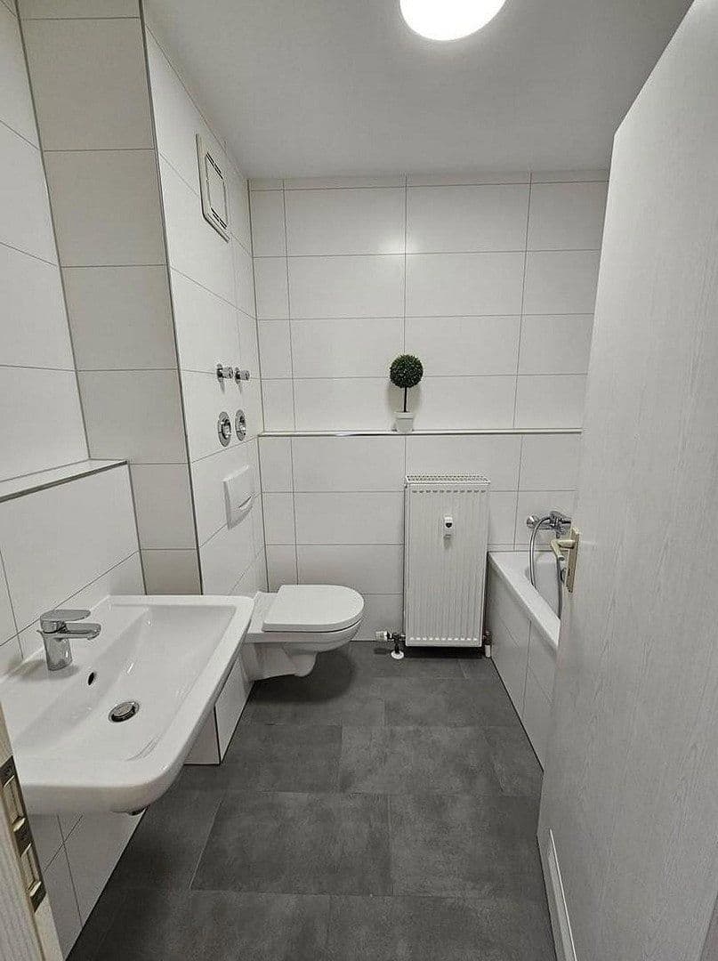 Pronájem bytu 2+1 48 m², Rosmarinweg 3, Fürth, Bavorsko Pronájem bytu 2+1 48 m², Rosmarinweg 3, Fürth, Bavorsko