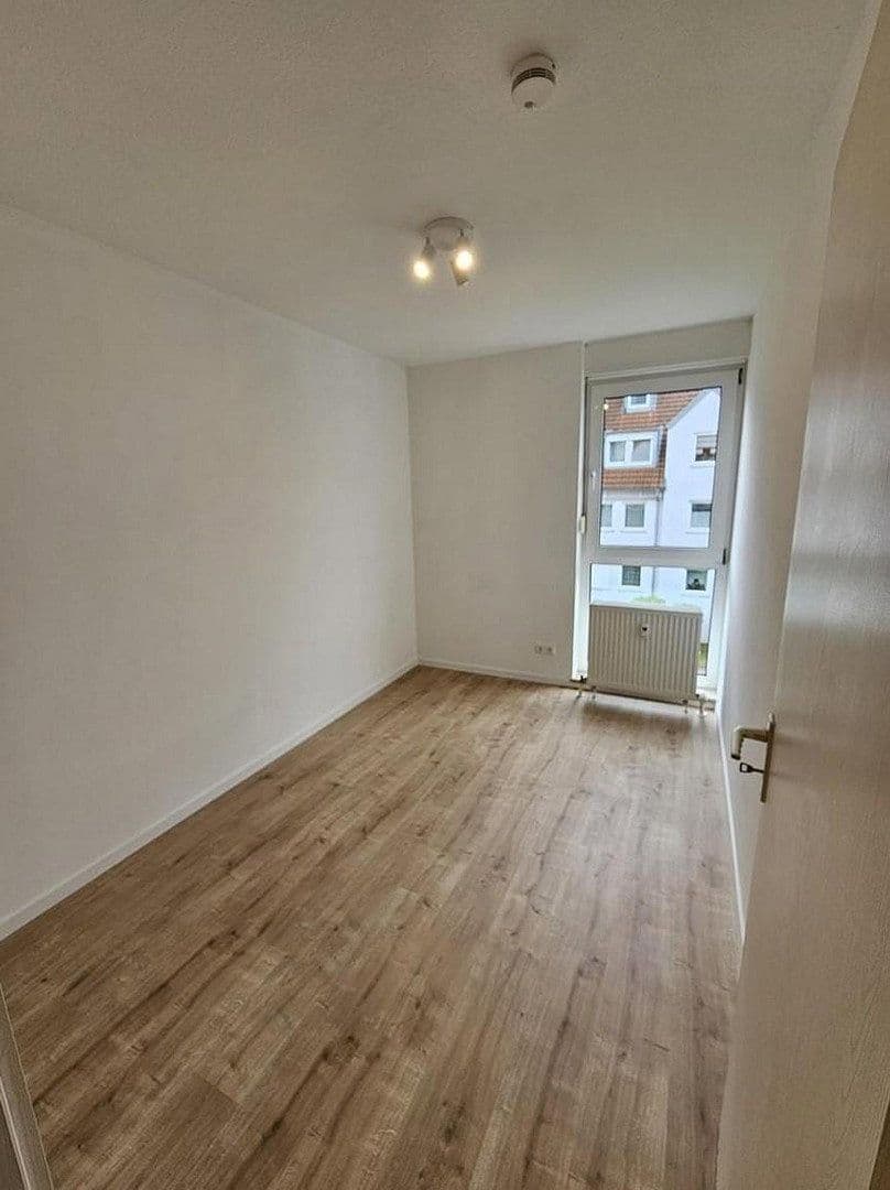 Pronájem bytu 2+1 48 m², Rosmarinweg 3, Fürth, Bavorsko Pronájem bytu 2+1 48 m², Rosmarinweg 3, Fürth, Bavorsko