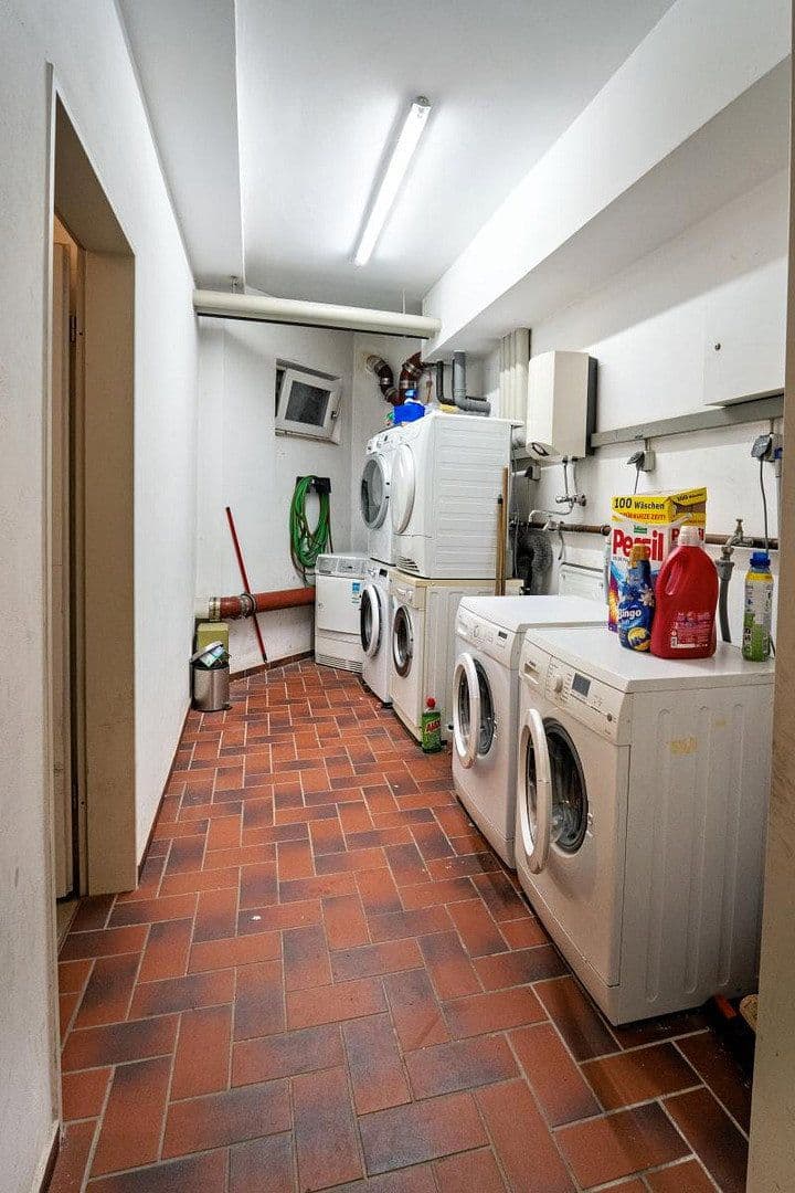 Prodej bytu 3+1 62 m², Essen, Severní Porýní-Vestfálsko Prodej bytu 3+1 62 m², Essen, Severní Porýní-Vestfálsko