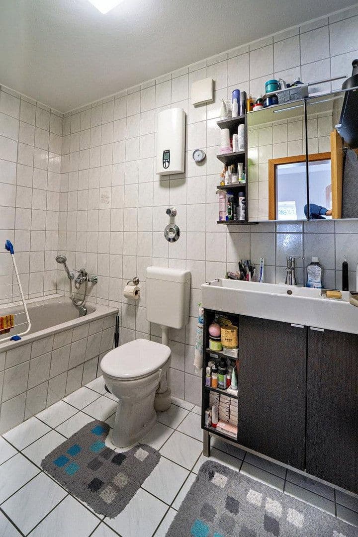 Prodej bytu 3+1 62 m², Essen, Severní Porýní-Vestfálsko Prodej bytu 3+1 62 m², Essen, Severní Porýní-Vestfálsko