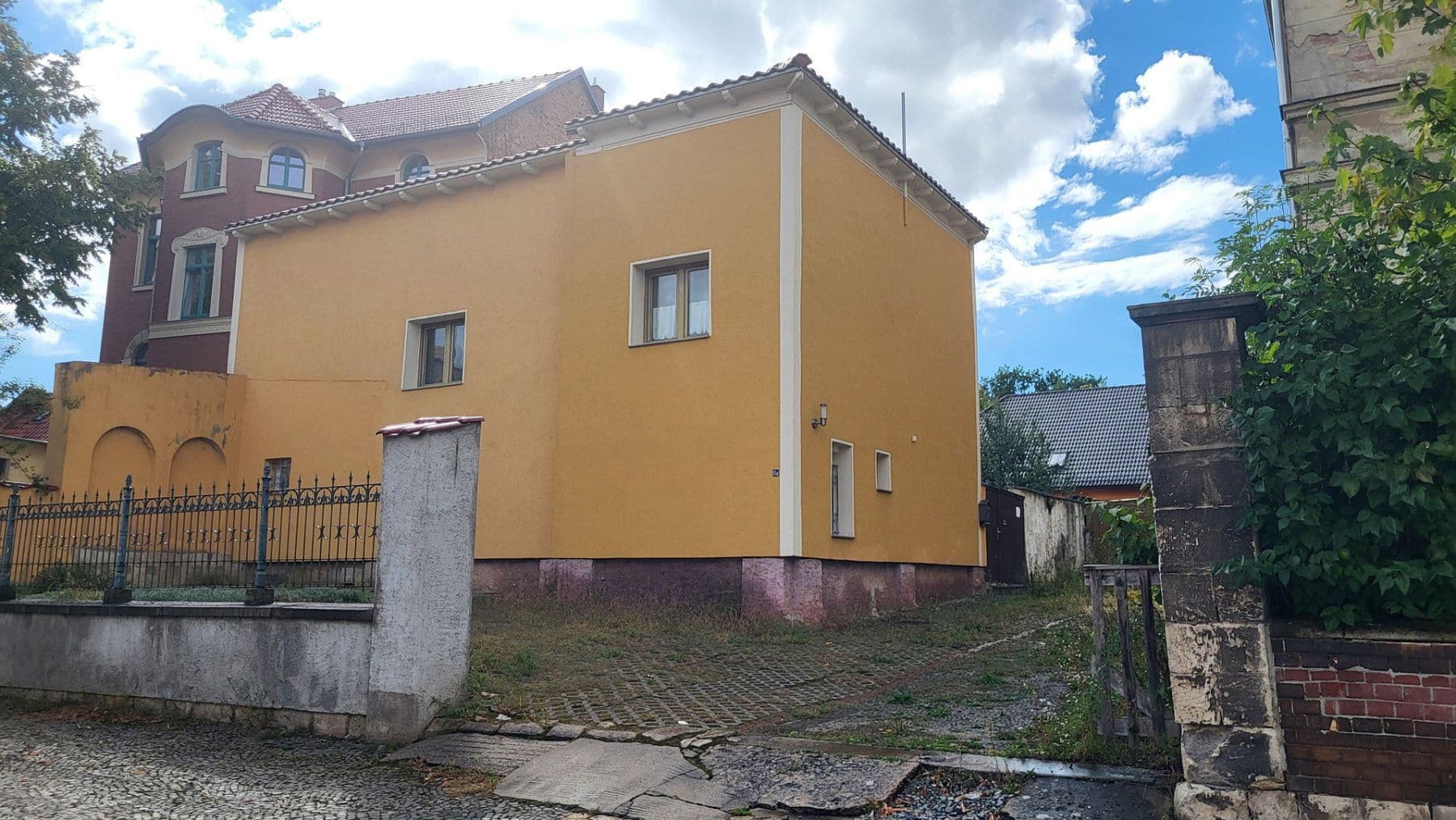 Prodej domu 180 m², pozemek 180 m², Georgenbeerg 8a, Naumburg (Saale), Sasko-Anhaltsko Prodej domu 180 m², pozemek 180 m², Georgenbeerg 8a, Naumburg (Saale), Sasko-Anhaltsko