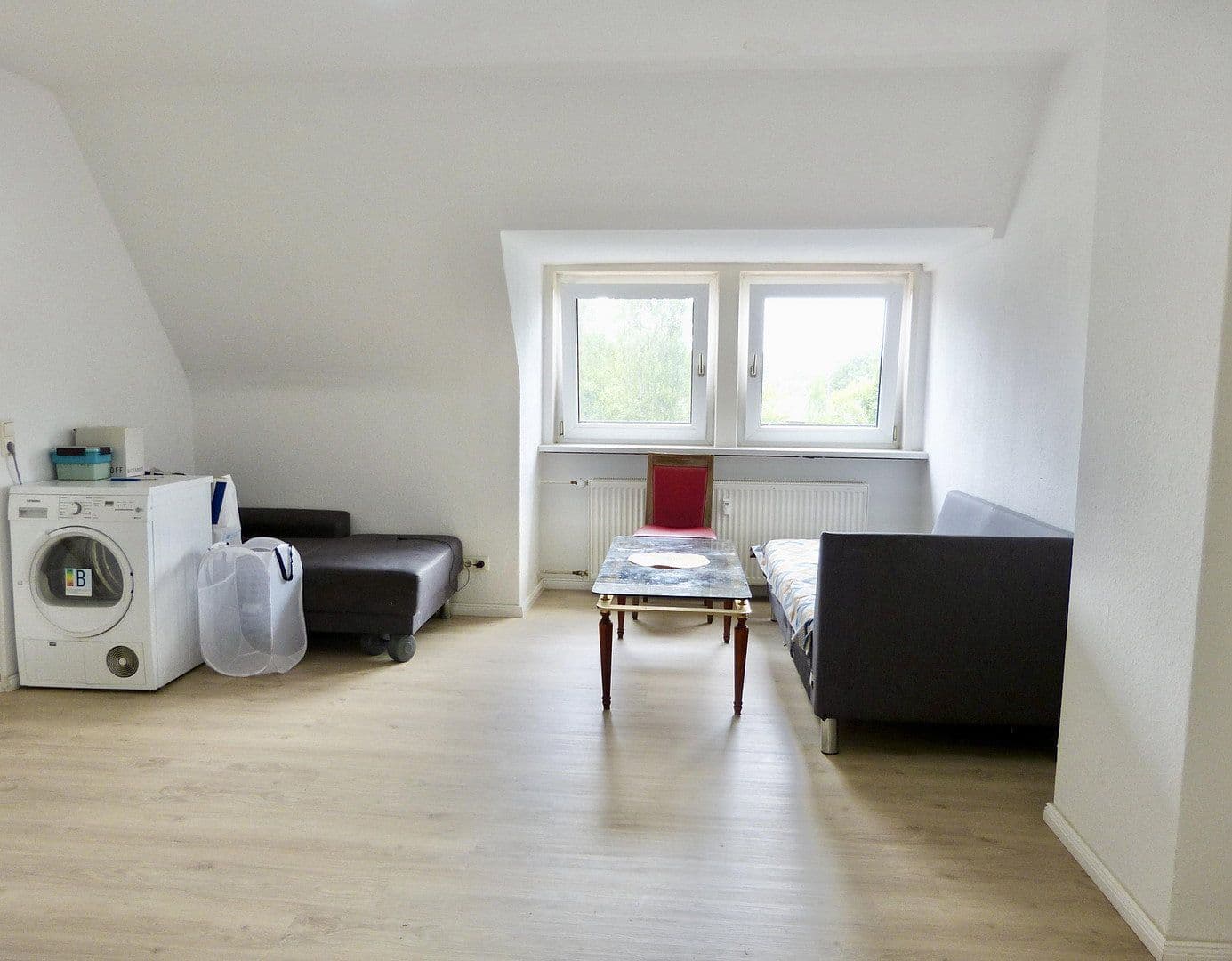 Pronájem bytu 3+1 47 m², Birkenweg 13, Bremerhaven, Bremen Pronájem bytu 3+1 47 m², Birkenweg 13, Bremerhaven, Bremen