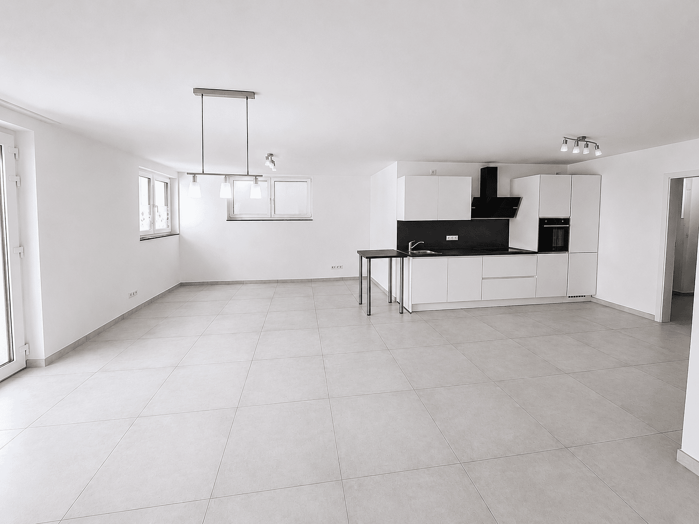 Pronájem bytu 2+1 75 m², Gäufelden, Bádensko-Württembersko Pronájem bytu 2+1 75 m², Gäufelden, Bádensko-Württembersko