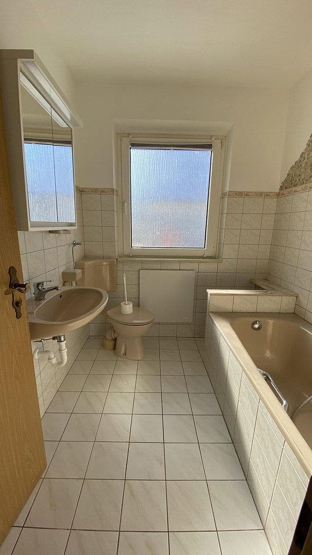 Pronájem bytu 3+1 70 m², Uttenreuth, Bavorsko Pronájem bytu 3+1 70 m², Uttenreuth, Bavorsko