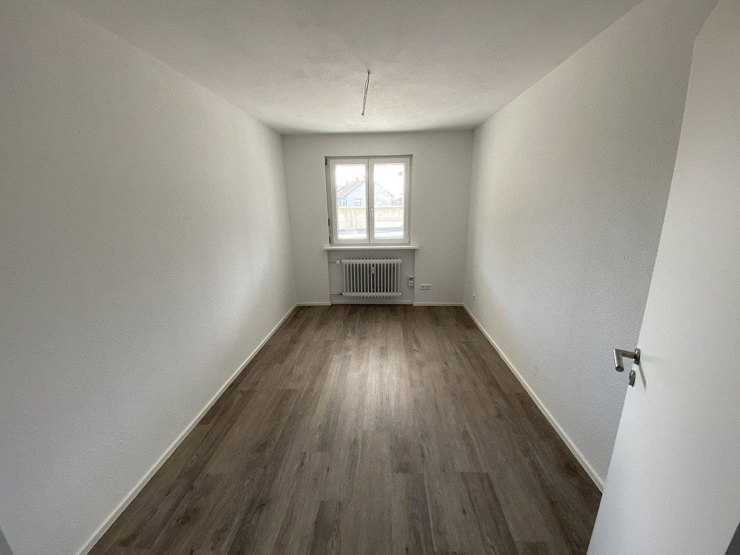 Prodej bytu 4+1 102 m², Leibnizweg 5, Lörrach, Bádensko-Württembersko Prodej bytu 4+1 102 m², Leibnizweg 5, Lörrach, Bádensko-Württembersko