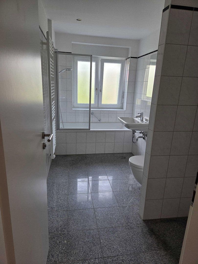 Prodej bytu 2+1 70 m², Julie-Pöhler-Straße 8, Crailsheim, Bádensko-Württembersko Prodej bytu 2+1 70 m², Julie-Pöhler-Straße 8, Crailsheim, Bádensko-Württembersko