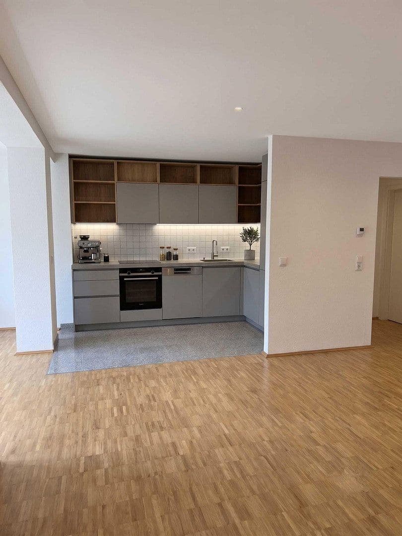 Prodej bytu 2+1 70 m², Julie-Pöhler-Straße 8, Crailsheim, Bádensko-Württembersko Prodej bytu 2+1 70 m², Julie-Pöhler-Straße 8, Crailsheim, Bádensko-Württembersko