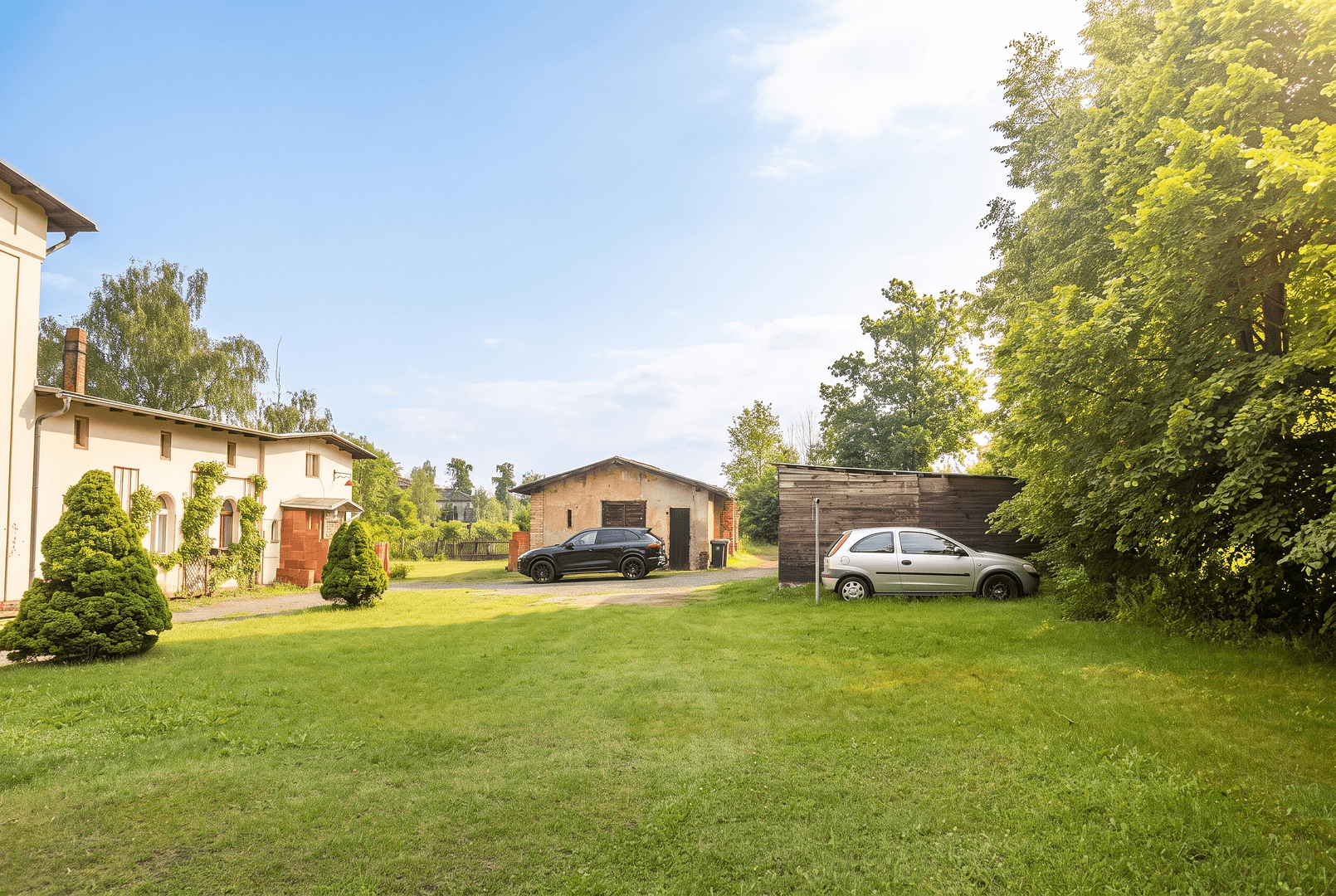 Prodej domu 140 m², pozemek 3.683 m², Colditzer Landstr. 7 + 9, Grimma, Sasko Prodej domu 140 m², pozemek 3.683 m², Colditzer Landstr. 7 + 9, Grimma, Sasko
