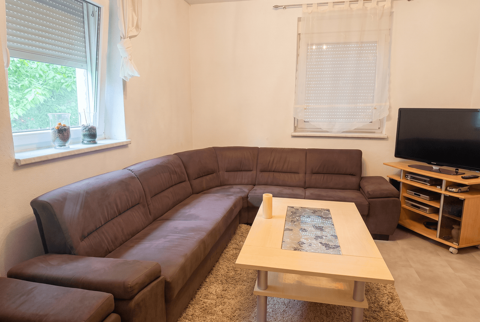 Prodej domu 140 m², pozemek 3.683 m², Colditzer Landstr. 7 + 9, Grimma, Sasko Prodej domu 140 m², pozemek 3.683 m², Colditzer Landstr. 7 + 9, Grimma, Sasko