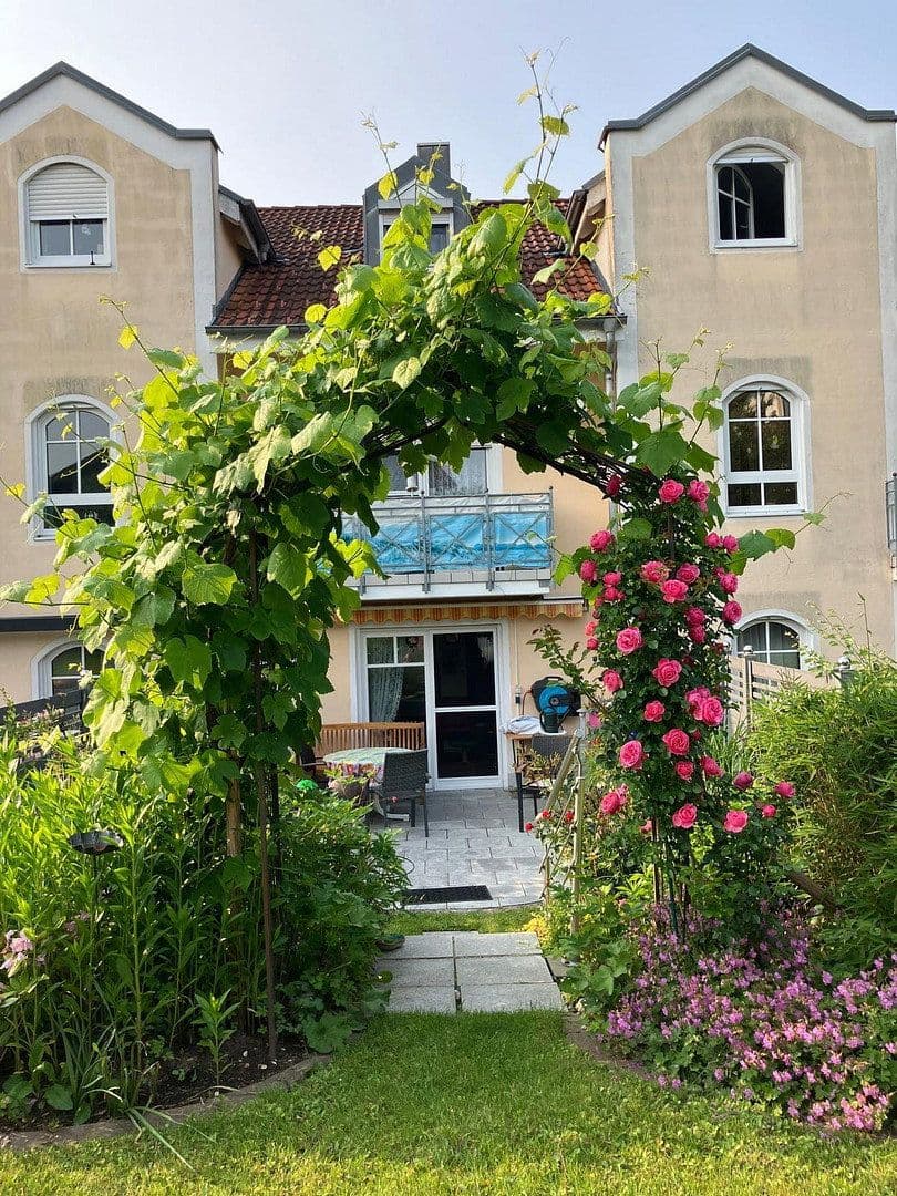 Prodej domu 109 m², pozemek 203 m², Am Schmidfeld 18a, Salzweg, Bavorsko Prodej domu 109 m², pozemek 203 m², Am Schmidfeld 18a, Salzweg, Bavorsko